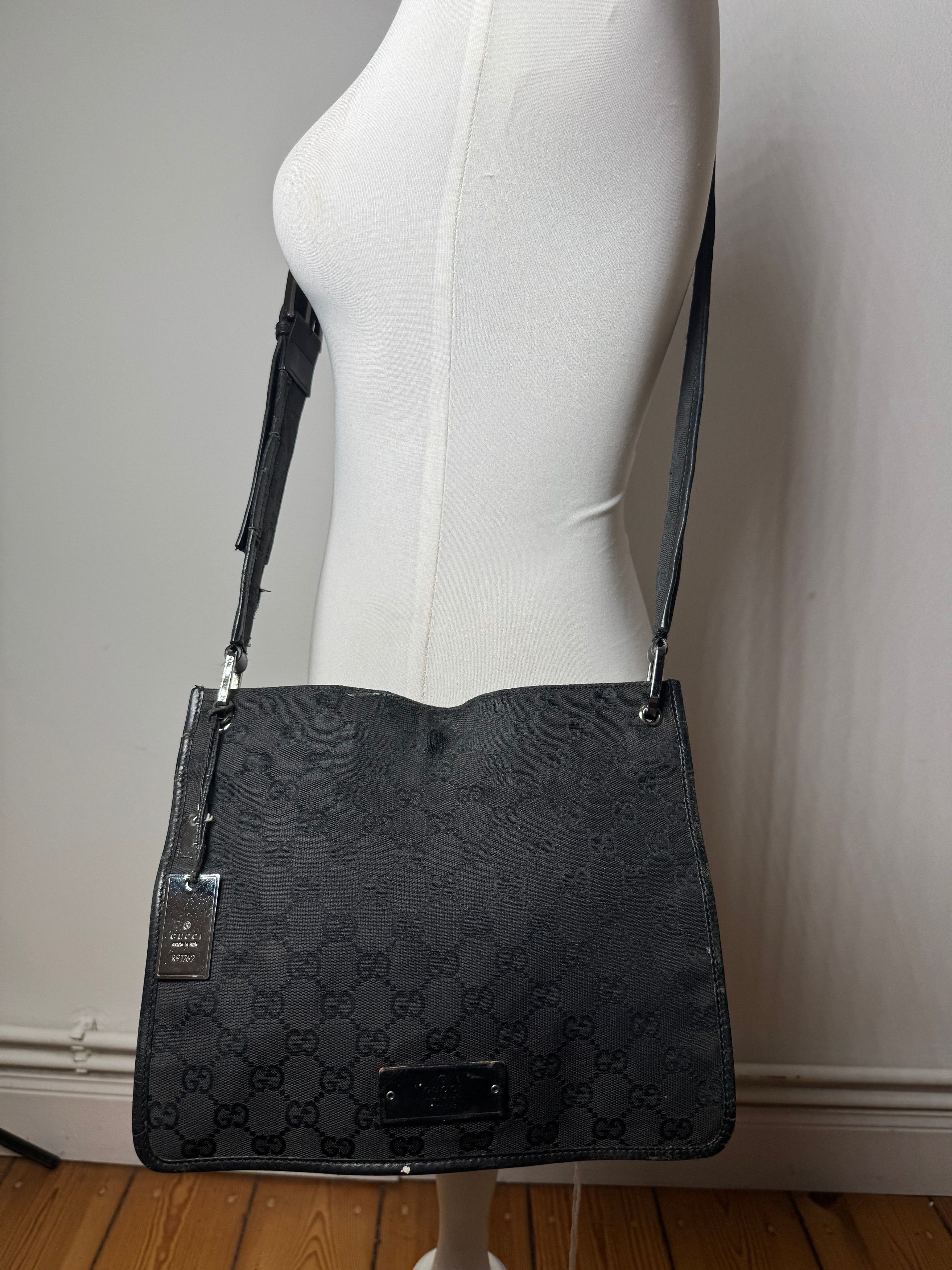 Gucci Vintage Monogram Shoulder Bag Black Size ONE SIZE - 15 Thumbnail