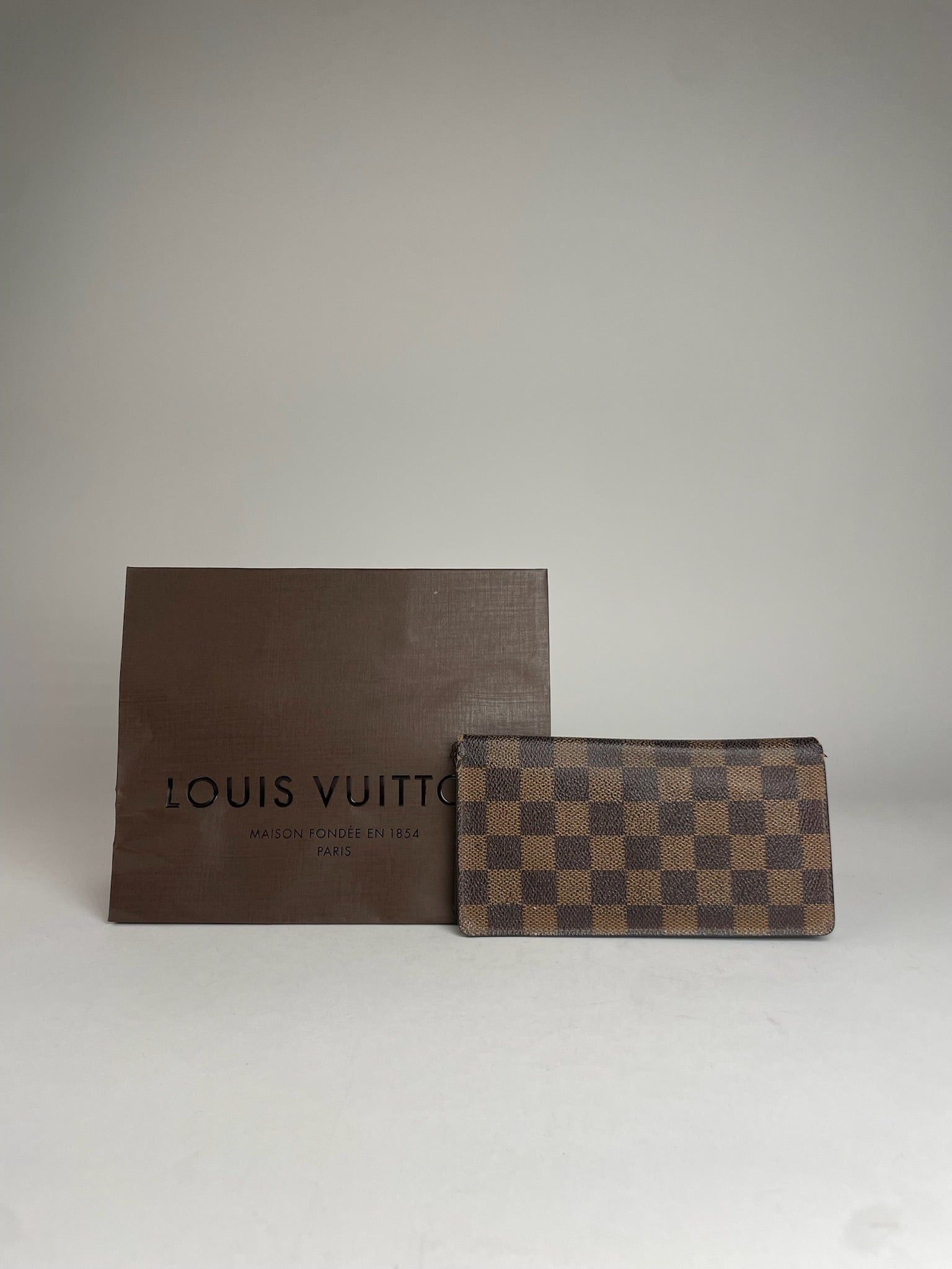 Louis Vuitton Vintage Damier Monogram Leather Card Holder / ID Holder Brow Size ONE SIZE - 2 Thumbnail