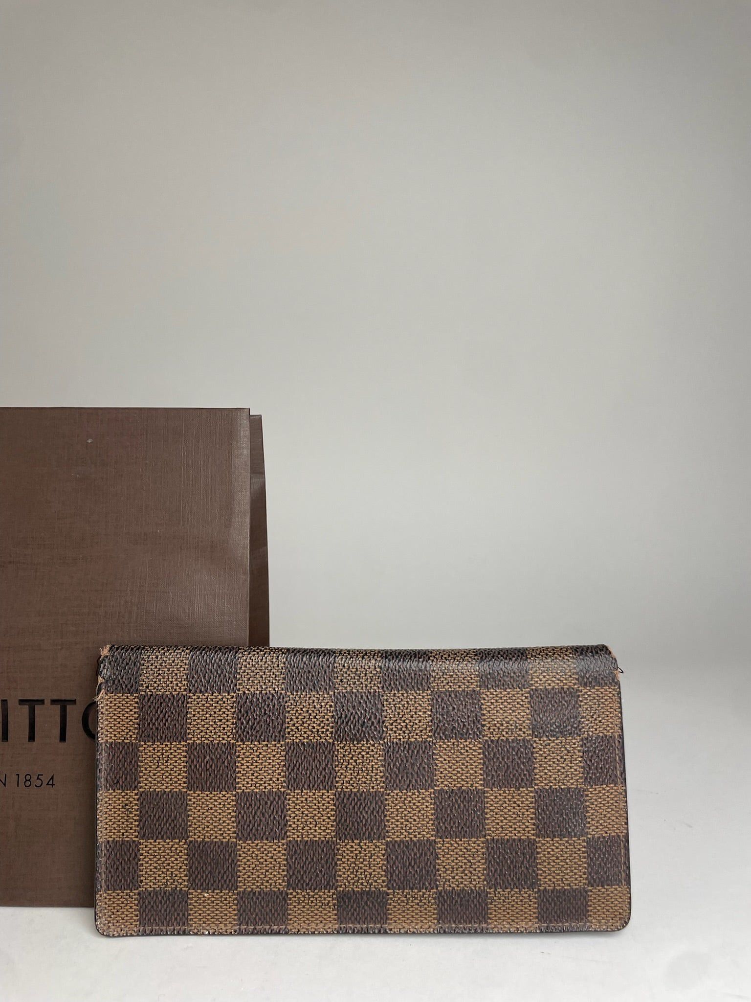 Louis Vuitton Vintage Damier Monogram Leather Card Holder / ID Holder Brow Size ONE SIZE - 7 Thumbnail