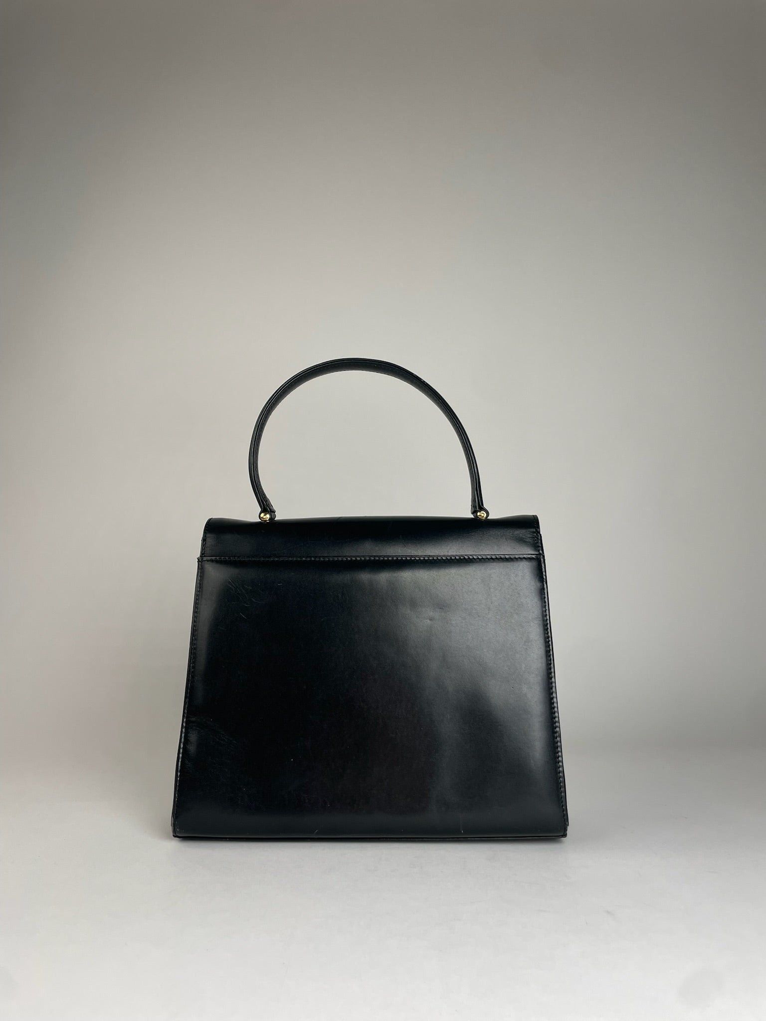 Givenchy Vintage Leather Handbag Black Size ONE SIZE - 10 Thumbnail