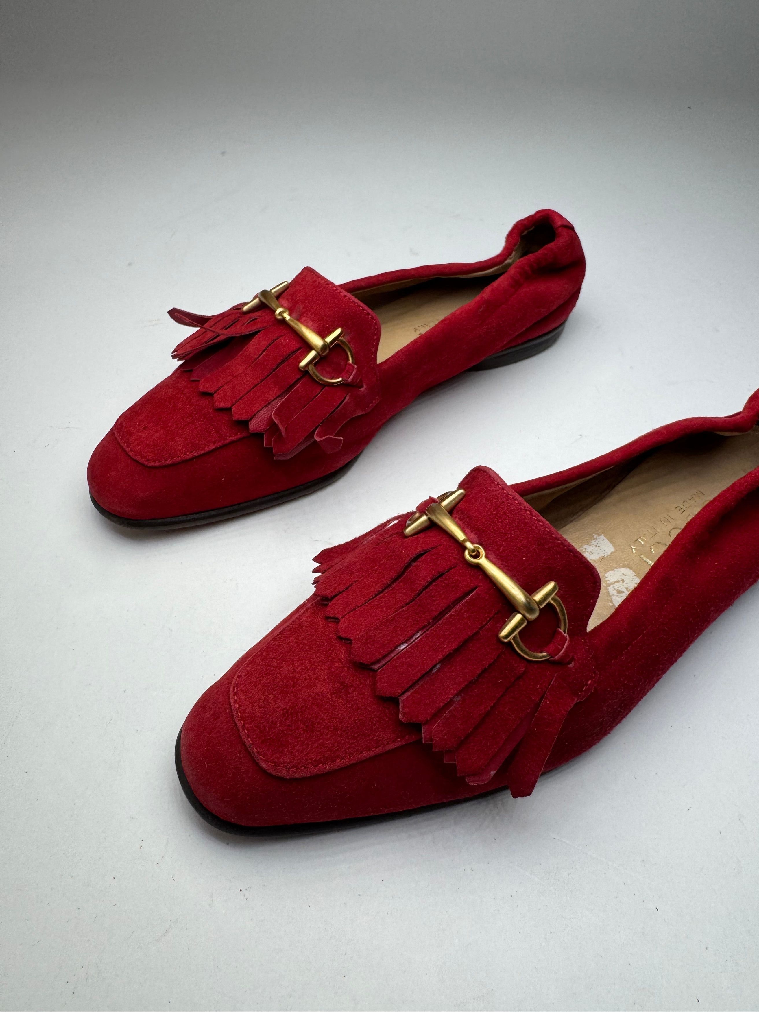 Gucci Vintage Horsebit Suede Loafer / Ballerinas Red Size US 4 / IT 34 - 2 Thumbnail