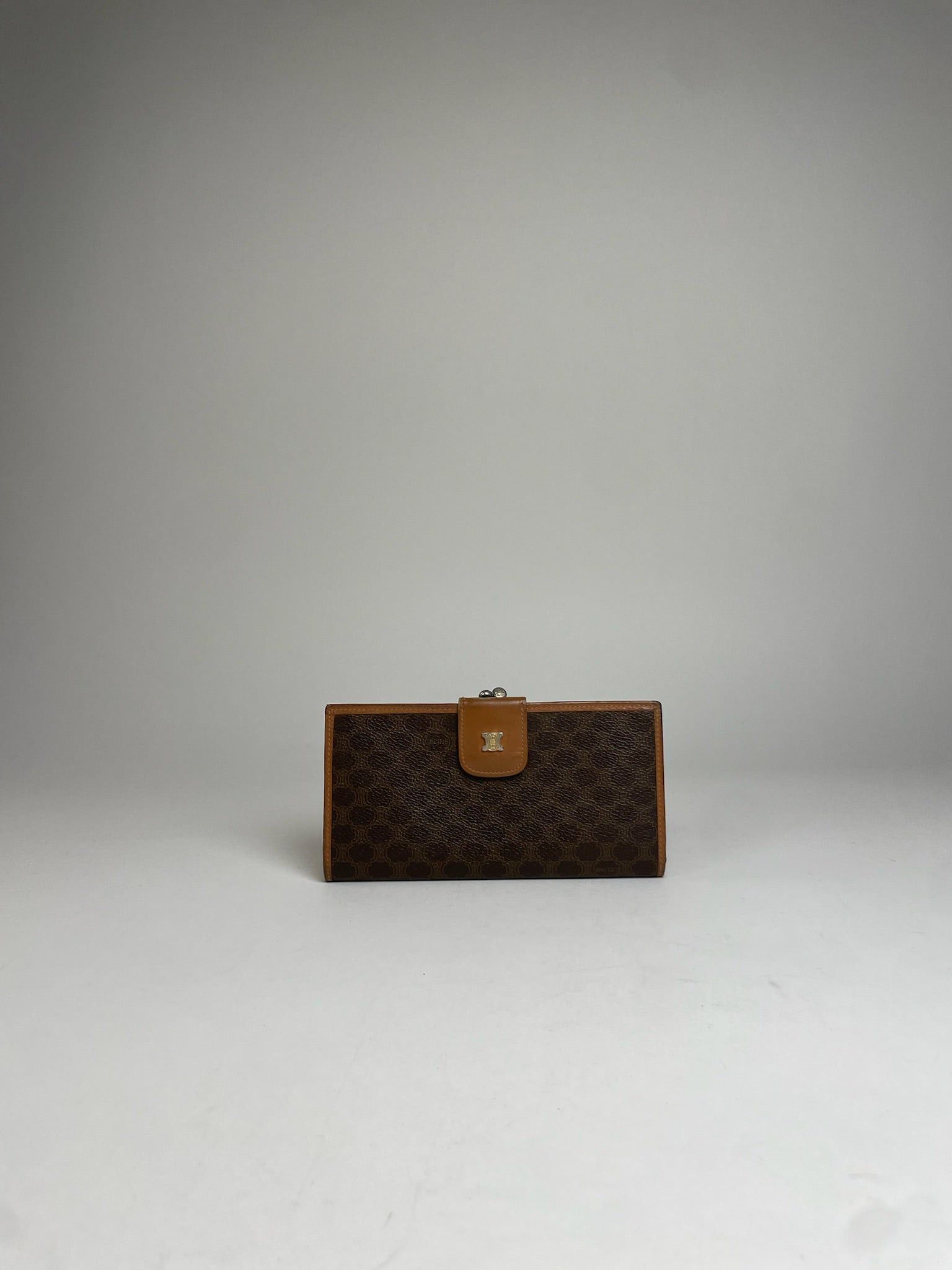 Celine Vintage Paris Triomphe Monogram Leather Wallet Brown Size ONE SIZE - 7 Thumbnail