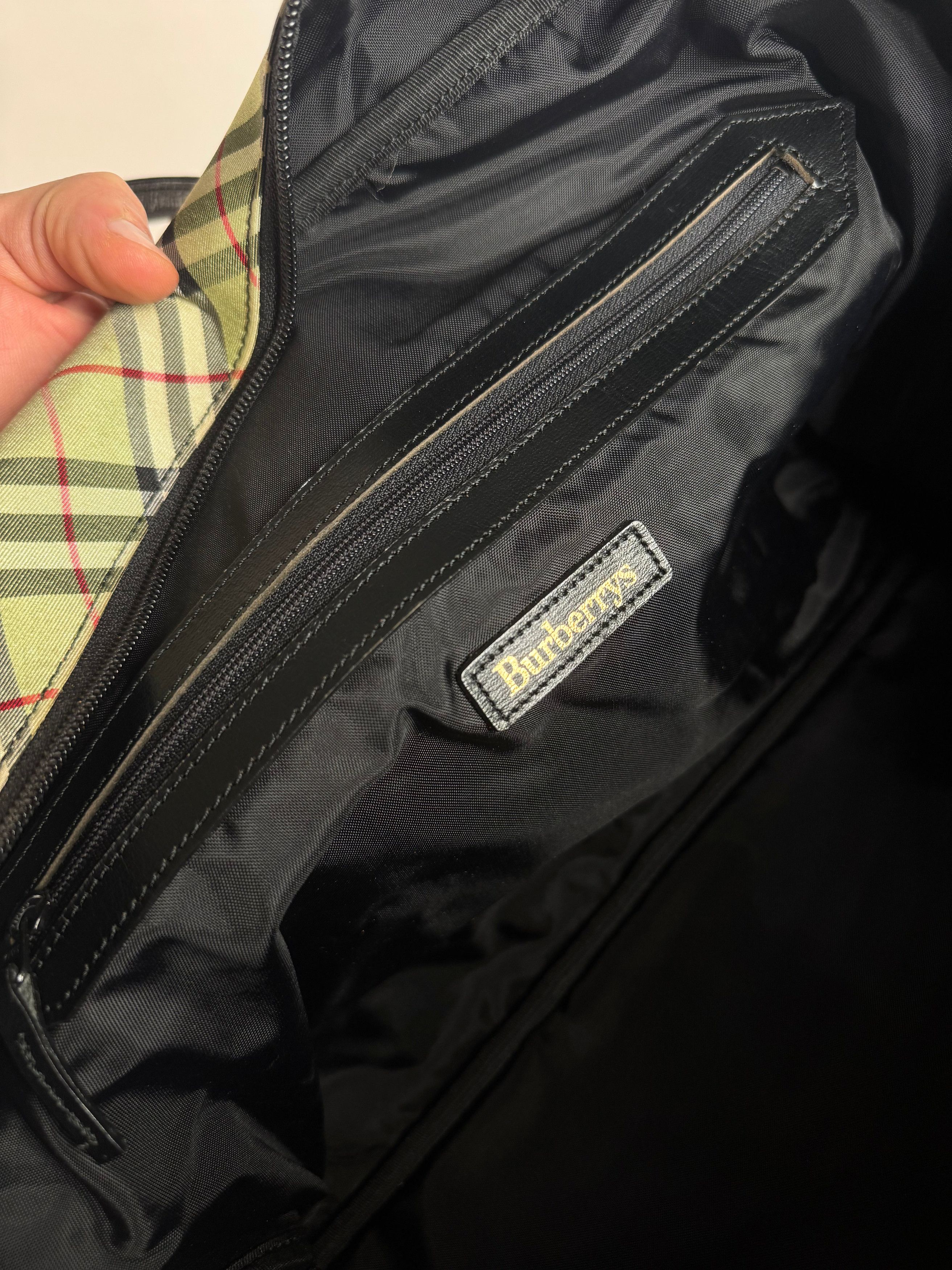 Burberry Vintage Duffel Bag Black Yellow Size ONE SIZE - 4 Thumbnail