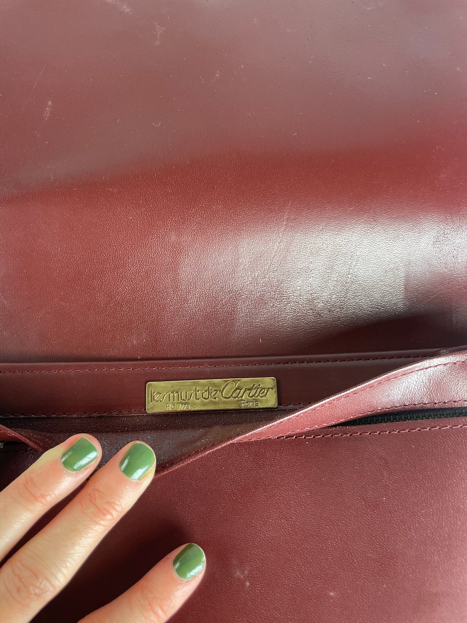 Cartier Vintage Leather Shoulder Bag Burgundy Size ONE SIZE - 3 Thumbnail