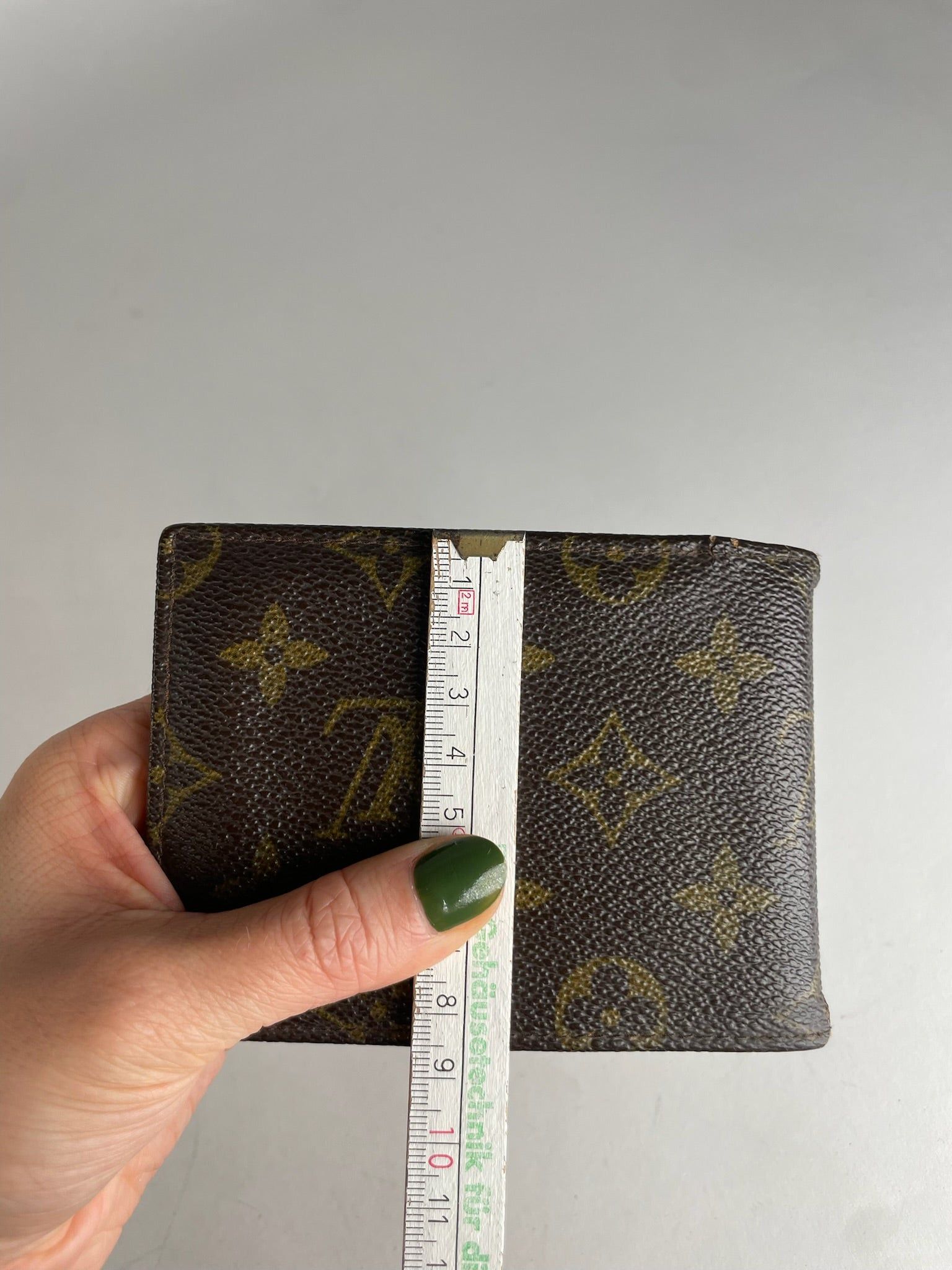 Louis Vuitton Vintage Leather Card Holder Brown Khaki Size ONE SIZE - 7 Thumbnail