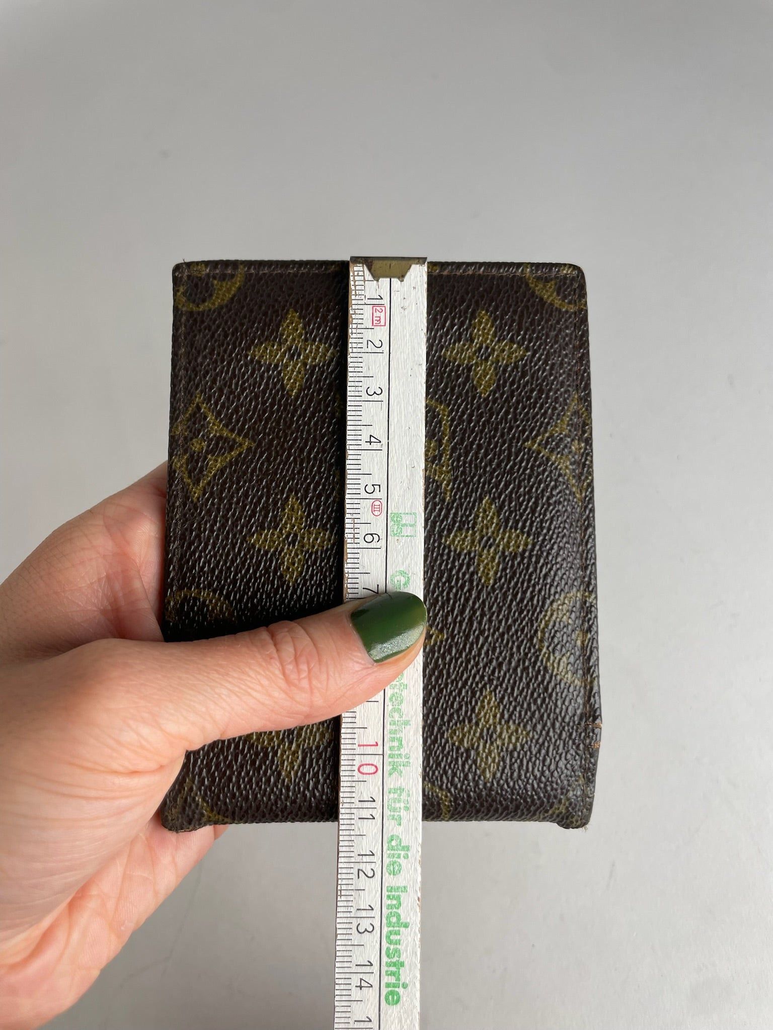 Louis Vuitton Vintage Leather Card Holder Brown Khaki Size ONE SIZE - 8 Thumbnail