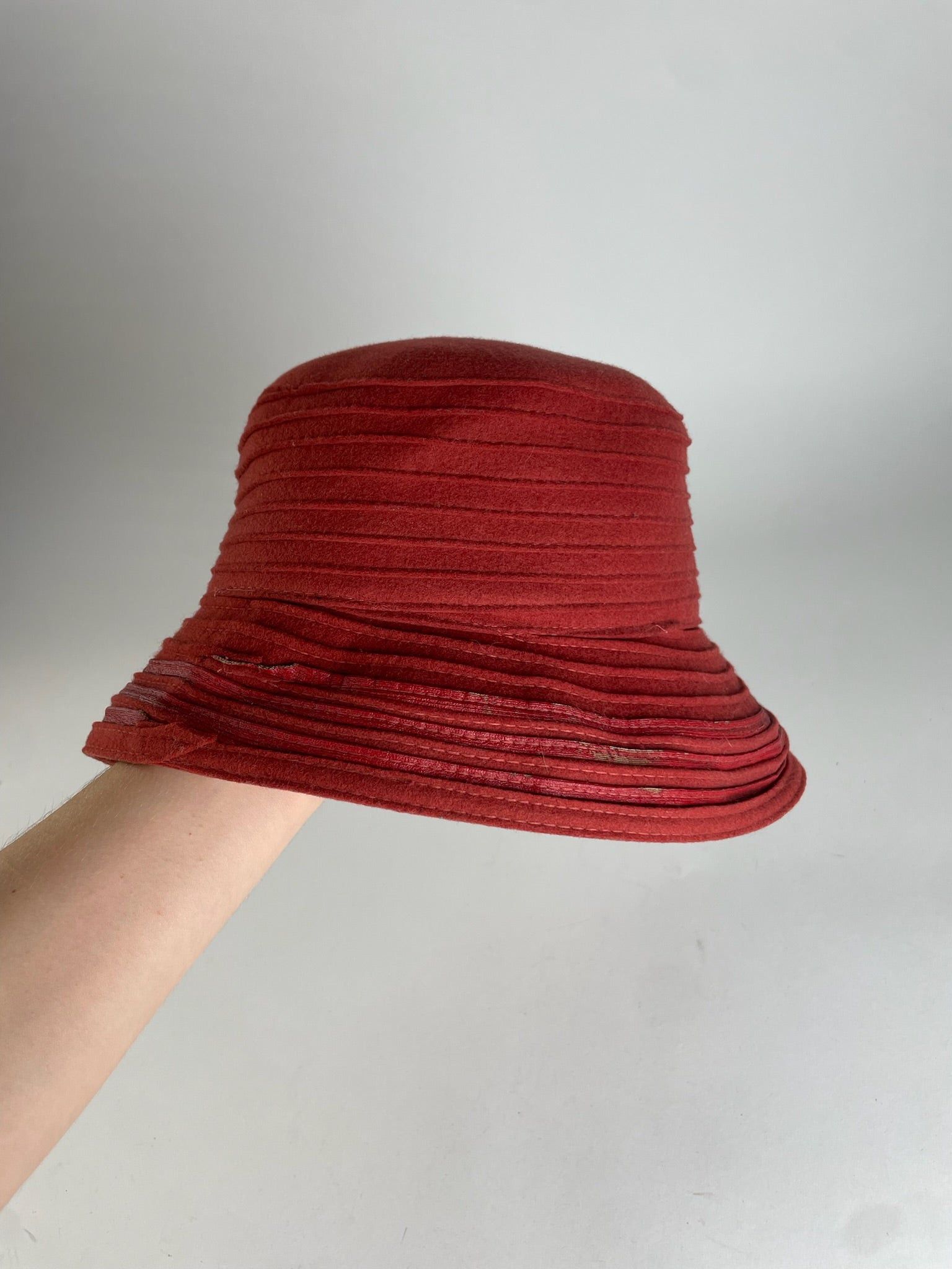 Givenchy Vintage Wool Hat Red Size ONE SIZE - 2 Thumbnail