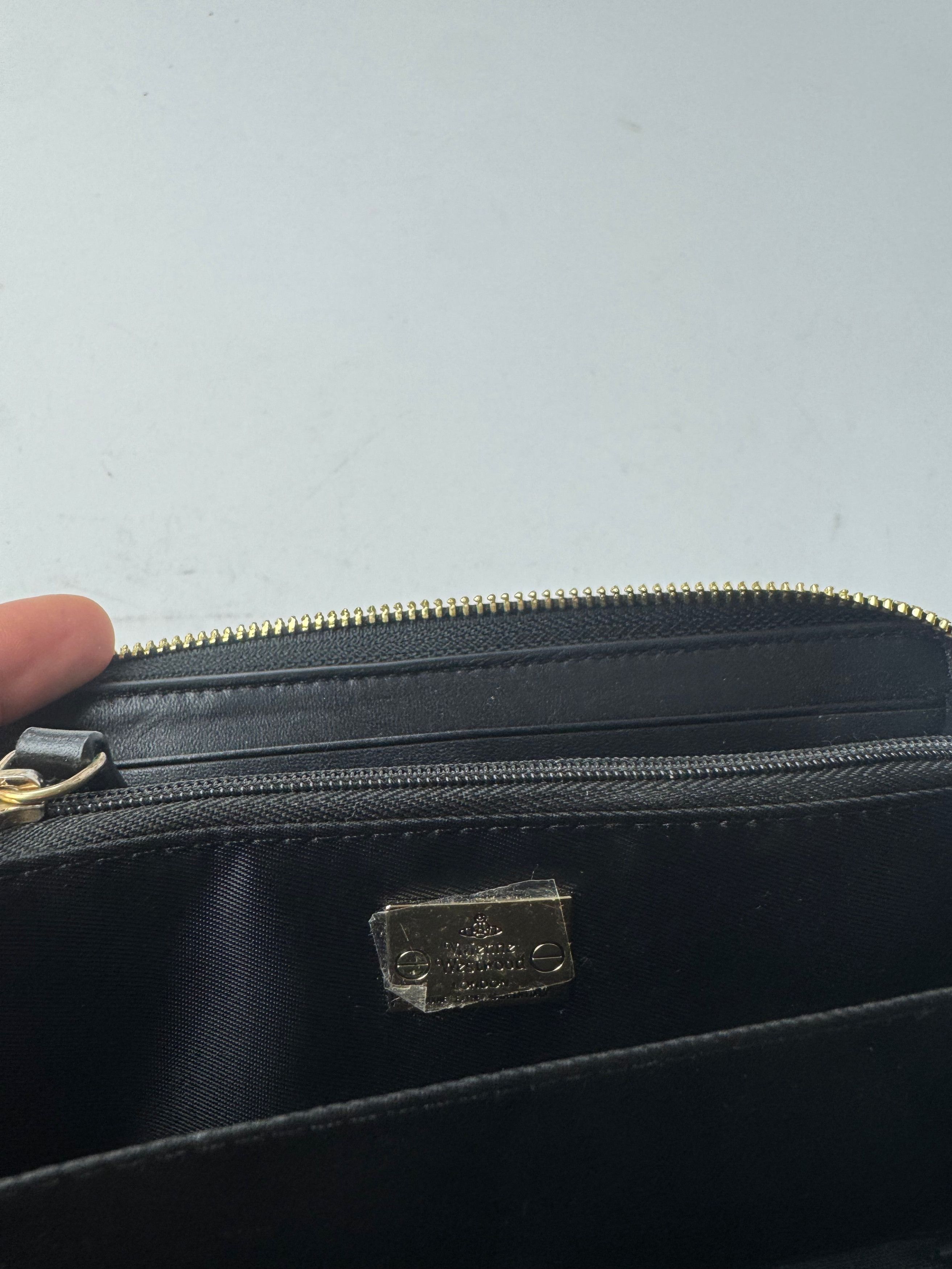 Vivienne Westwood Vintage Leather Zippy Wallet Black Size ONE SIZE - 4 Thumbnail