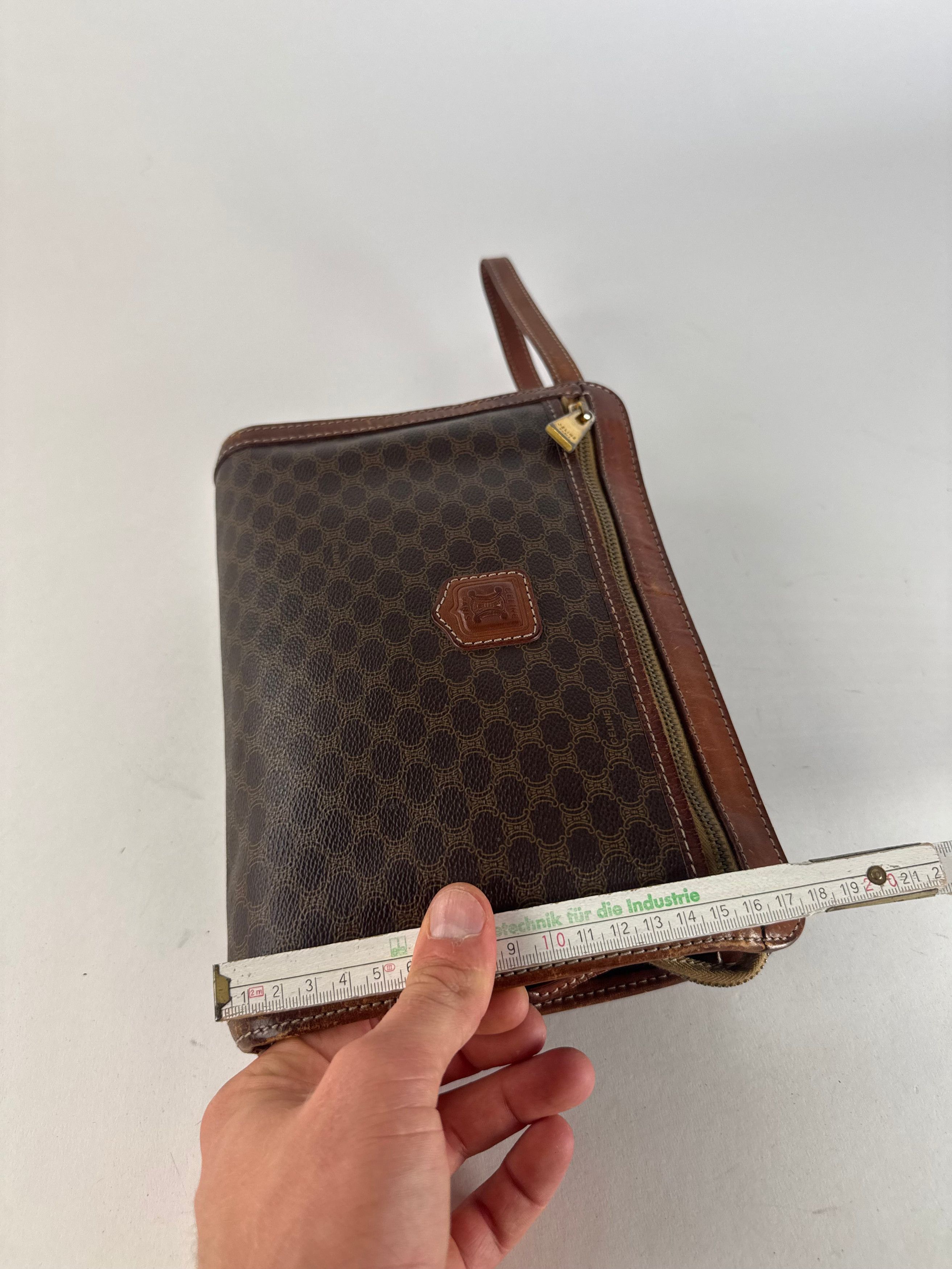 Celine Vintage Paris Triomphe Monogram Leather Clutch Brown Size ONE SIZE - 14 Thumbnail