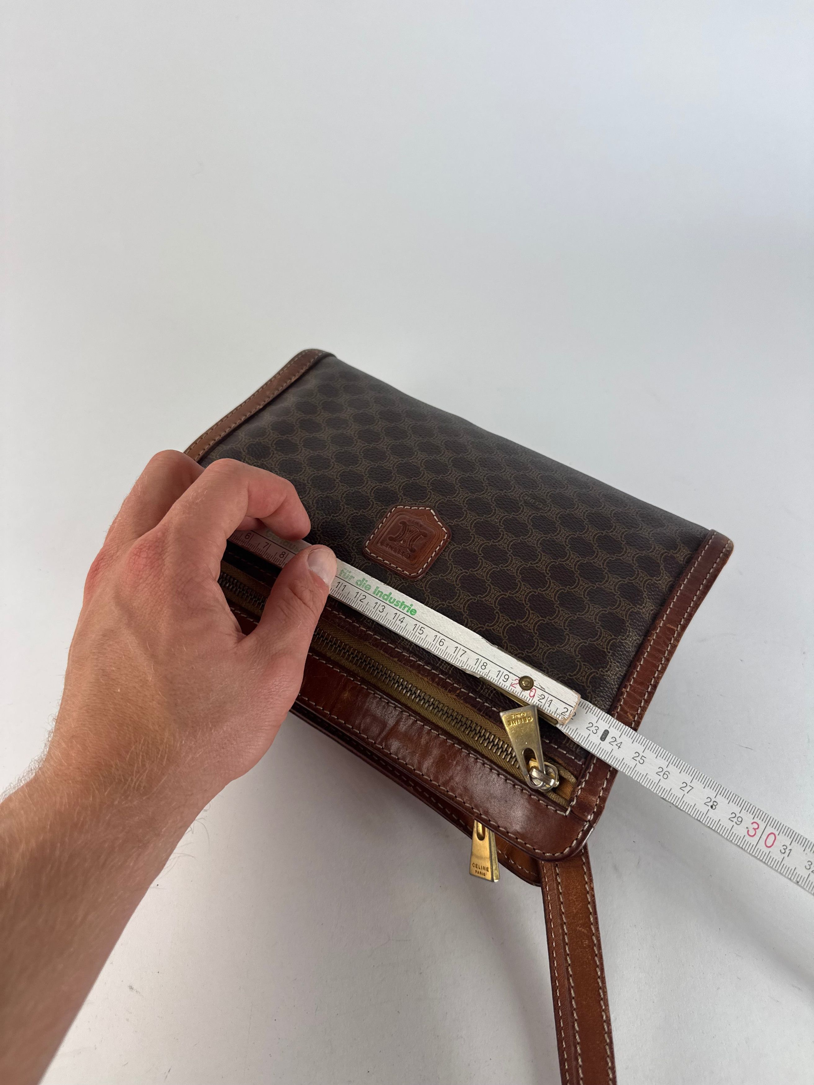 Celine Vintage Paris Triomphe Monogram Leather Clutch Brown Size ONE SIZE - 13 Thumbnail