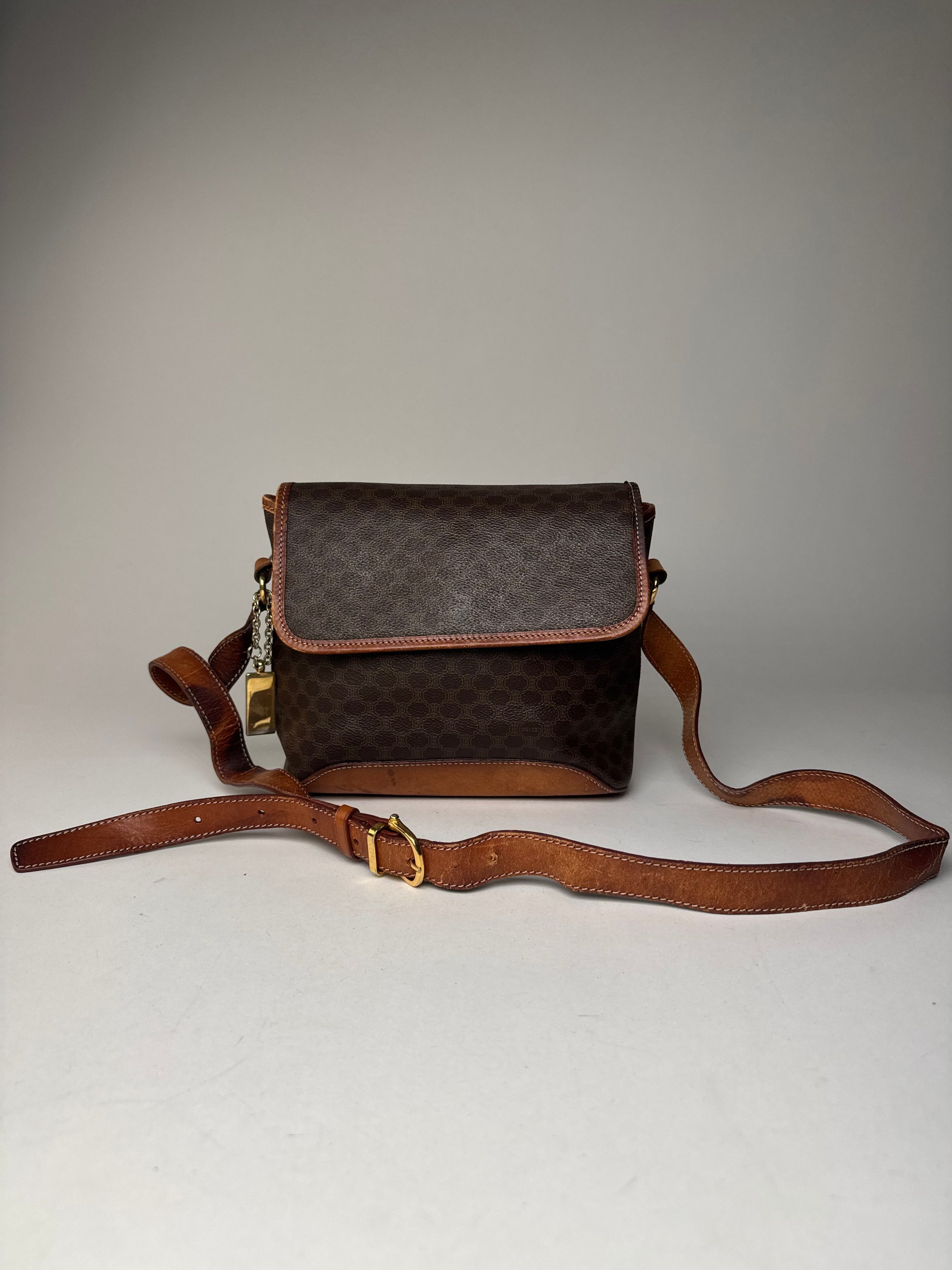 Celine Vintage Paris Triomphe Monogram Shoulder / Crossbody Bag Bro Size ONE SIZE - 15 Thumbnail