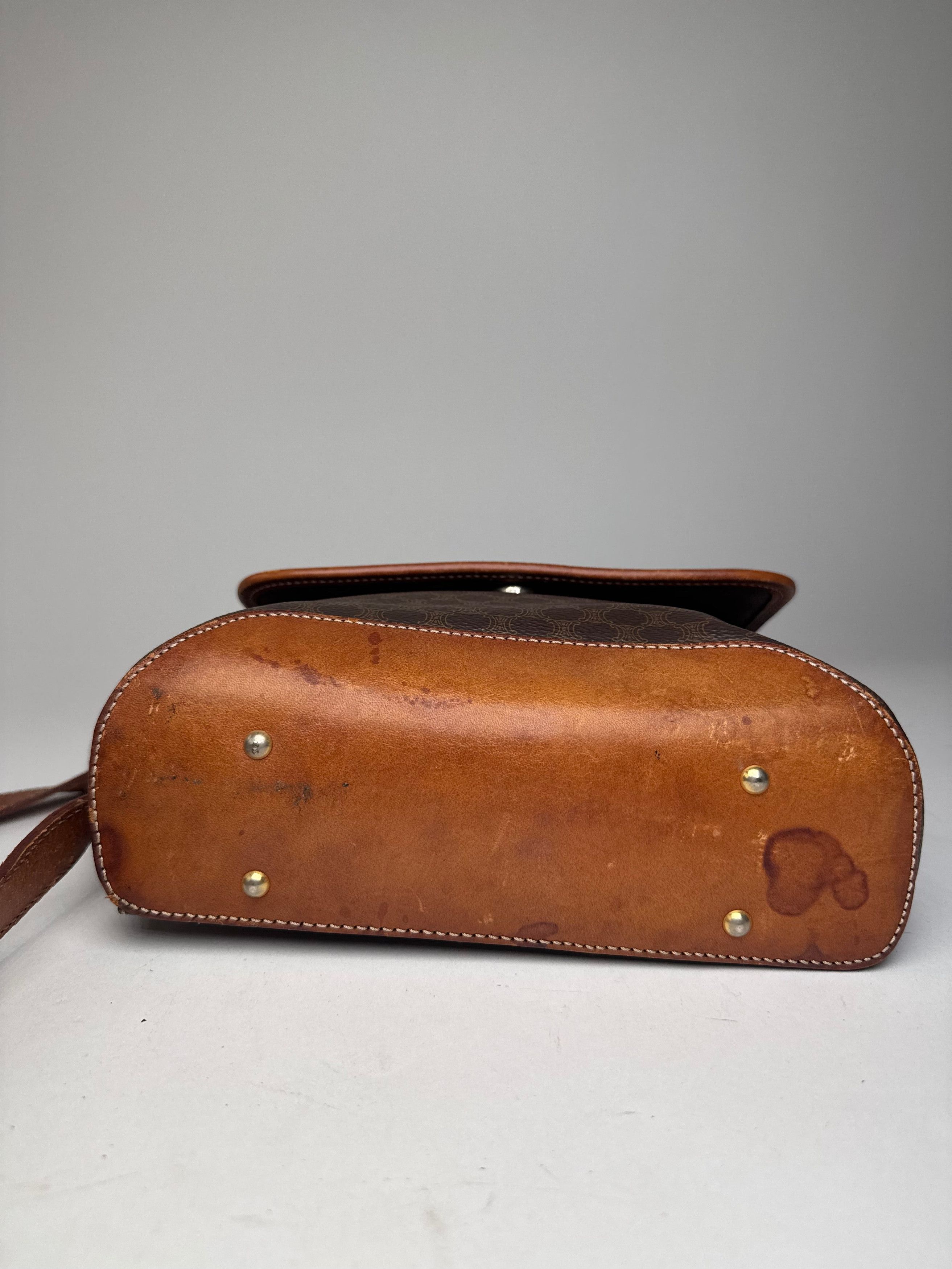 Celine Vintage Paris Triomphe Monogram Shoulder / Crossbody Bag Bro Size ONE SIZE - 14 Thumbnail