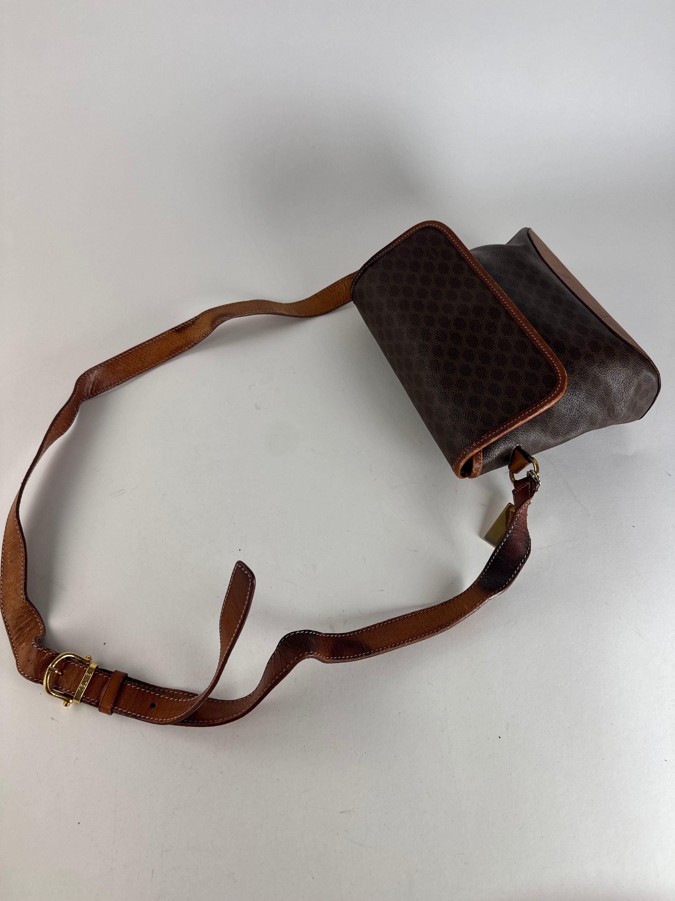 Celine Vintage Paris Triomphe Monogram Shoulder / Crossbody Bag Bro Size ONE SIZE - 12 Thumbnail