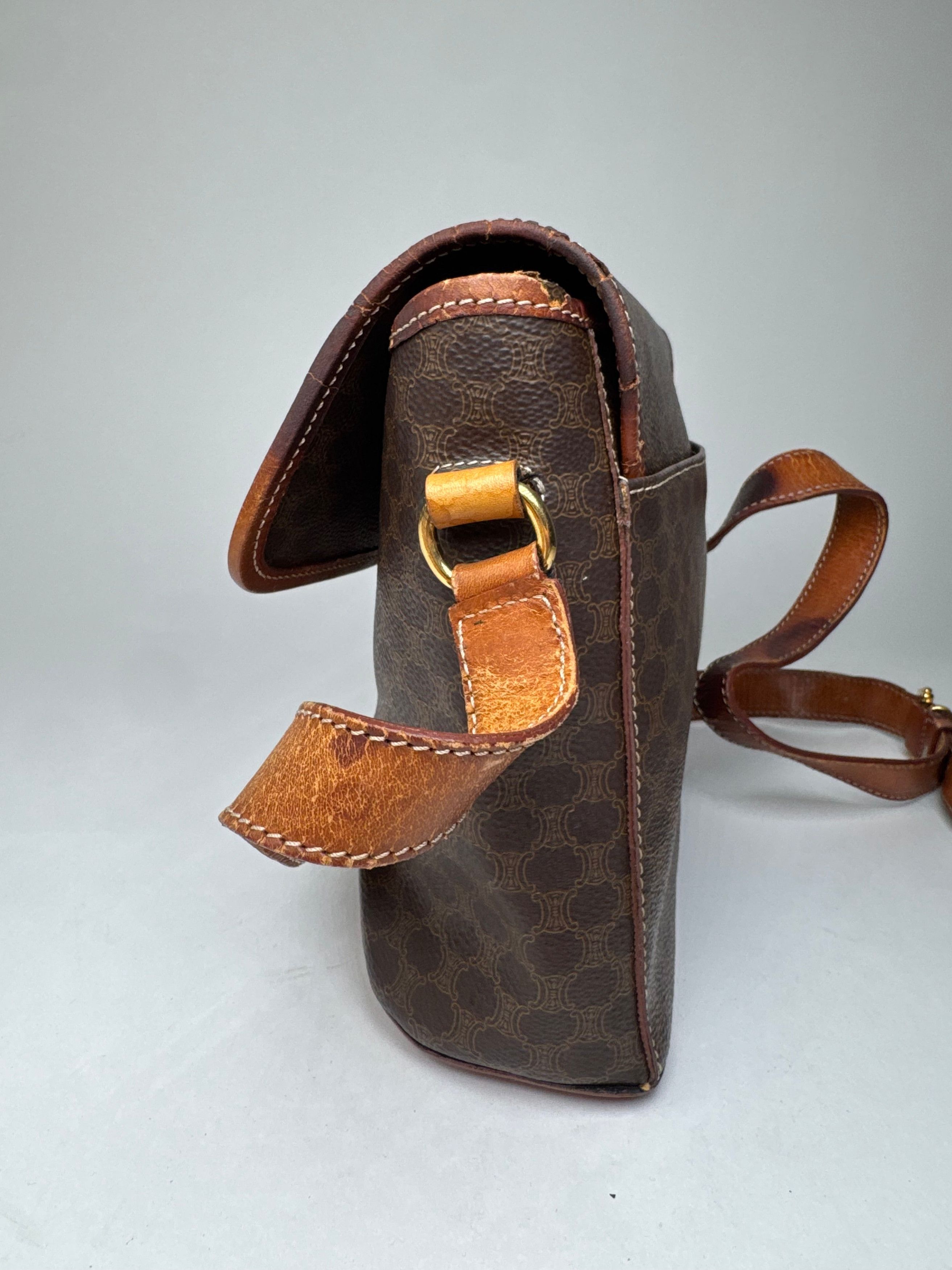 Celine Vintage Paris Triomphe Monogram Shoulder / Crossbody Bag Bro Size ONE SIZE - 11 Thumbnail