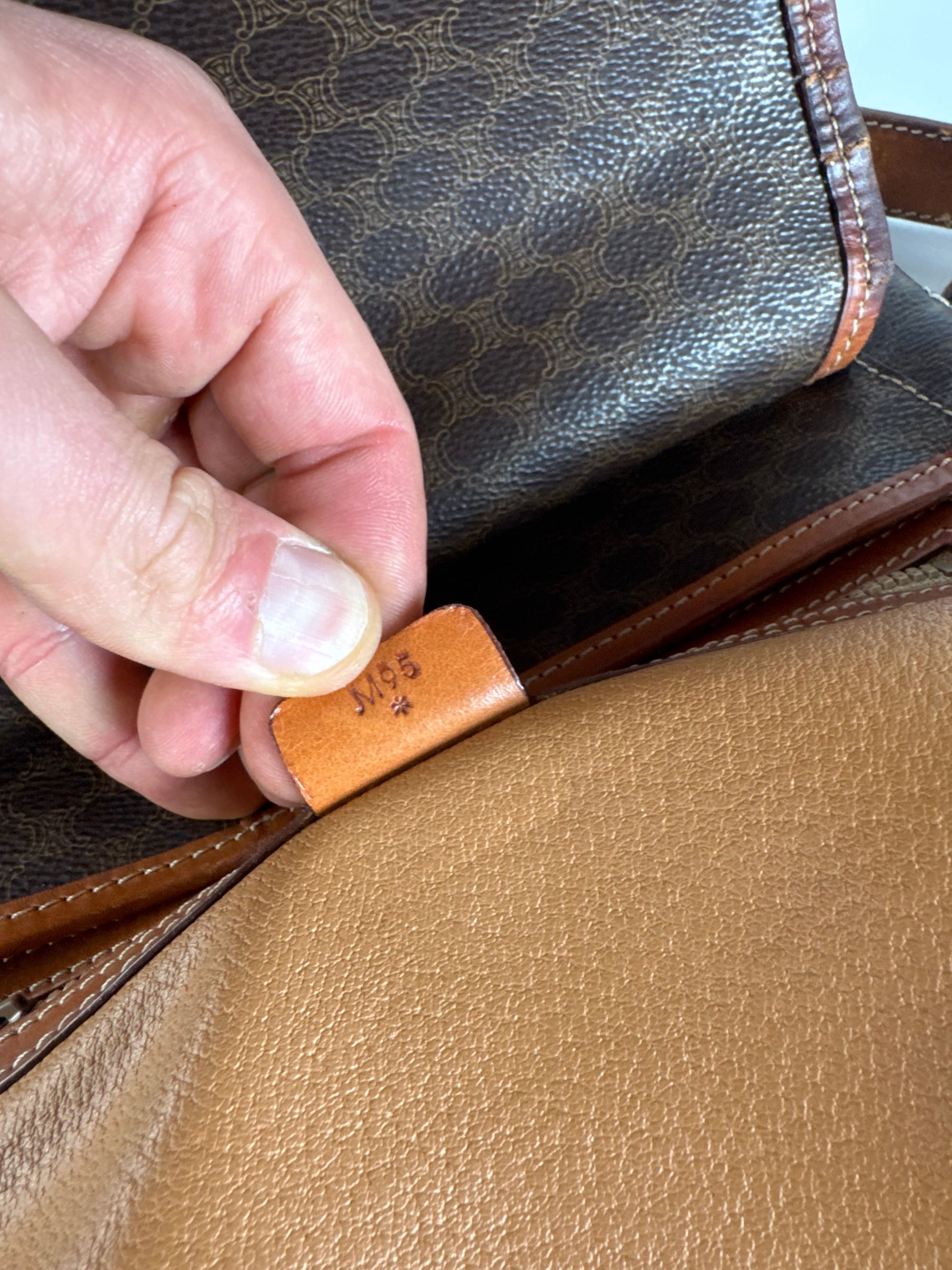 Celine Vintage Paris Triomphe Monogram Shoulder / Crossbody Bag Bro Size ONE SIZE - 6 Thumbnail