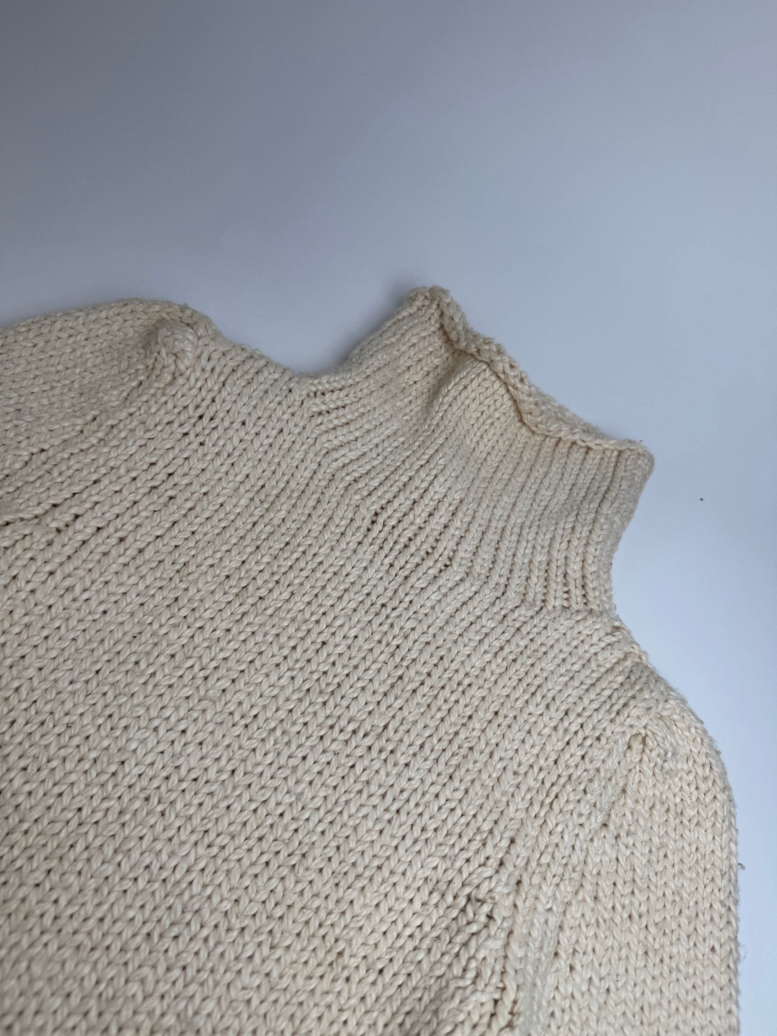Balenciaga Vintage Short Turtleneck Sweater Beige M Size S / US 4 / IT 40 - 6 Thumbnail