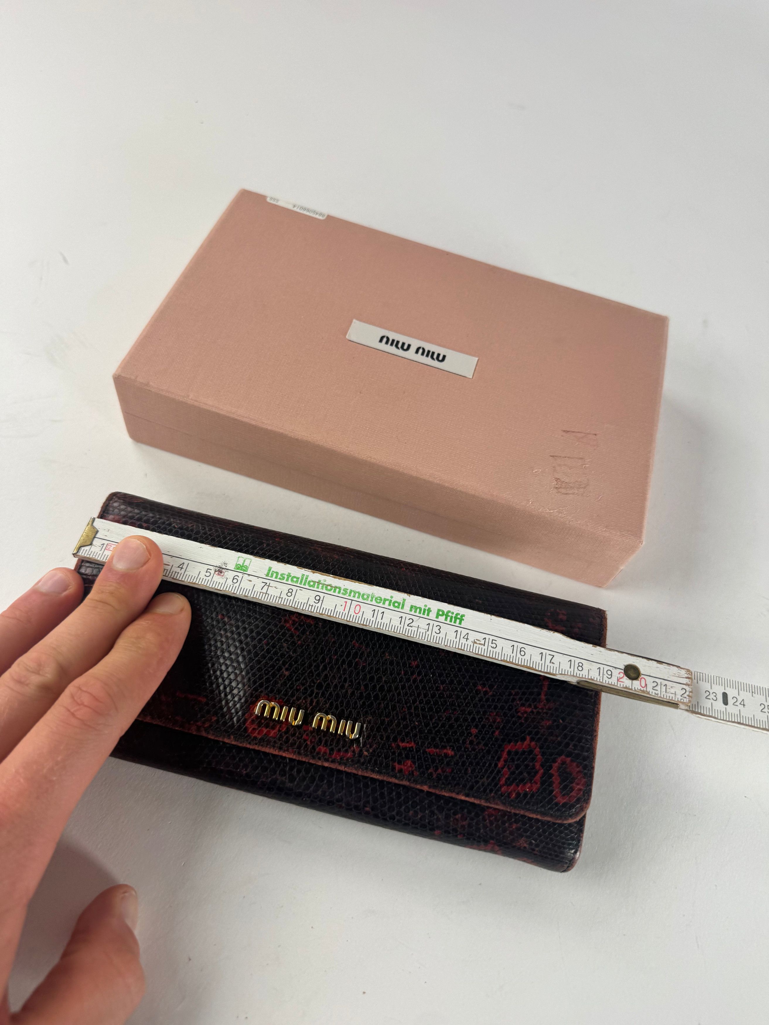 Miu Miu Vintage Snake Emblossed Leather Wallet Black Red Size ONE SIZE - 8 Thumbnail