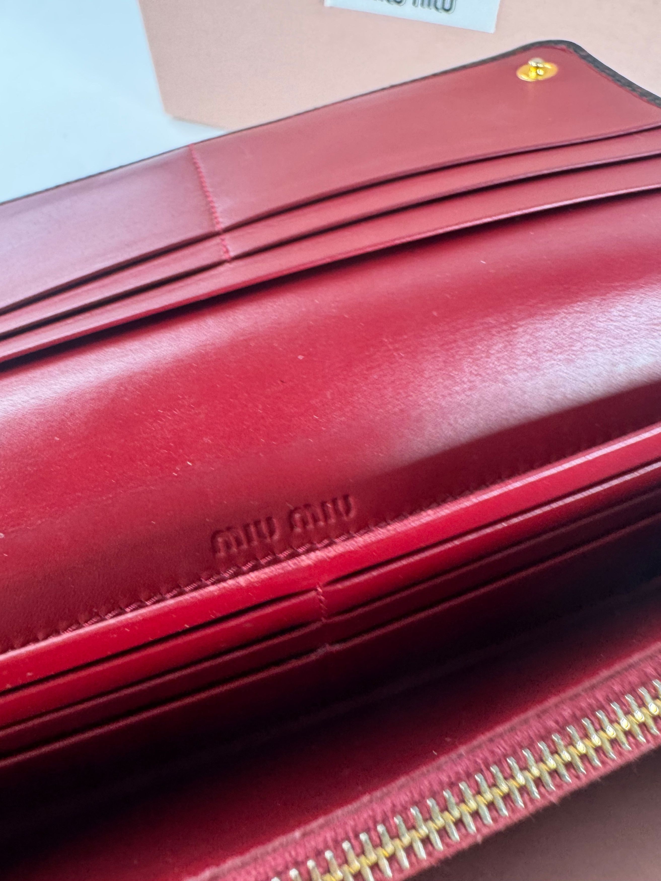Miu Miu Vintage Snake Emblossed Leather Wallet Black Red Size ONE SIZE - 6 Thumbnail