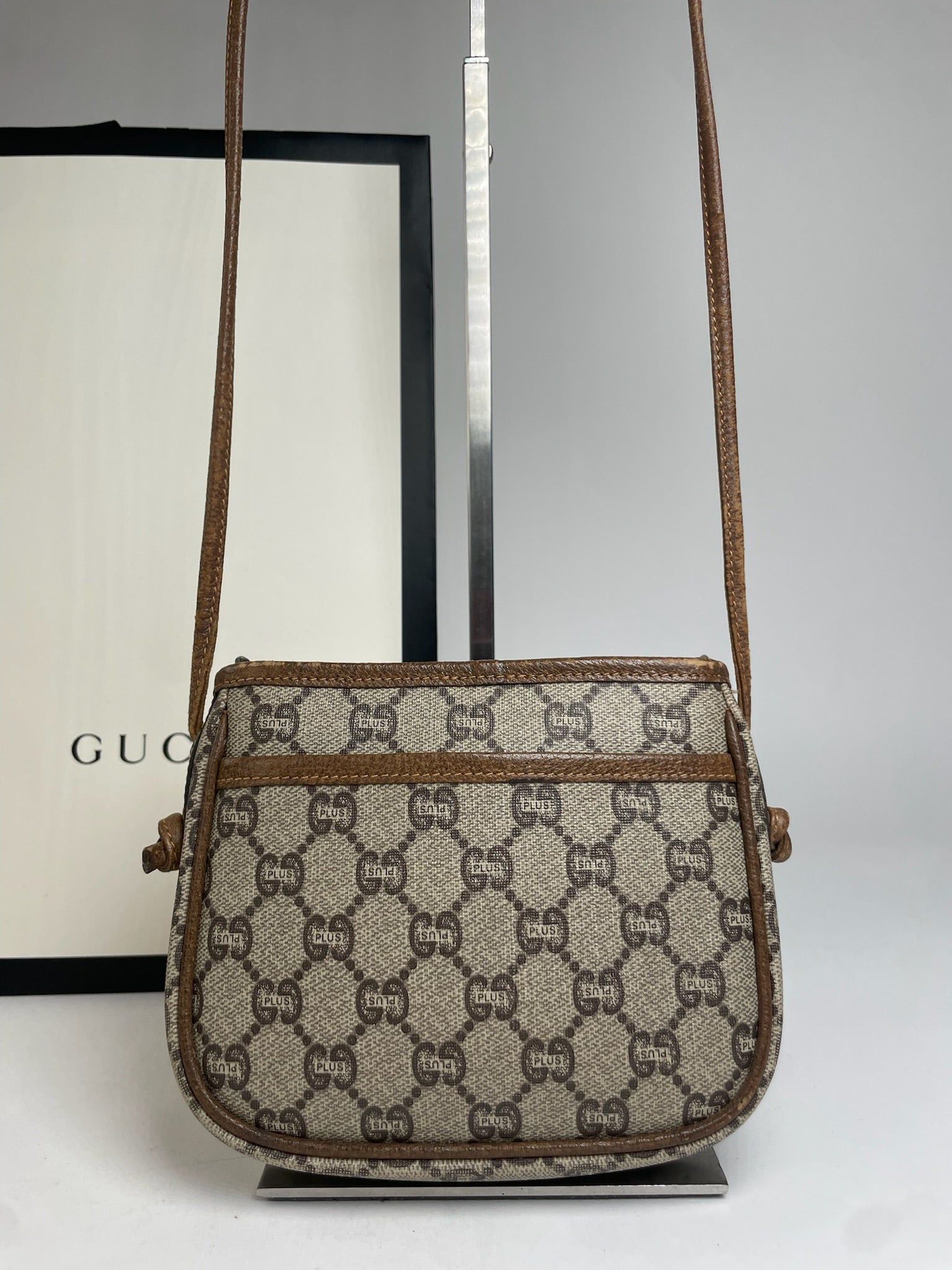 Gucci Vintage Monogram Leather Shoulder / Crossbody bag Grey Brown Size ONE SIZE - 8 Thumbnail