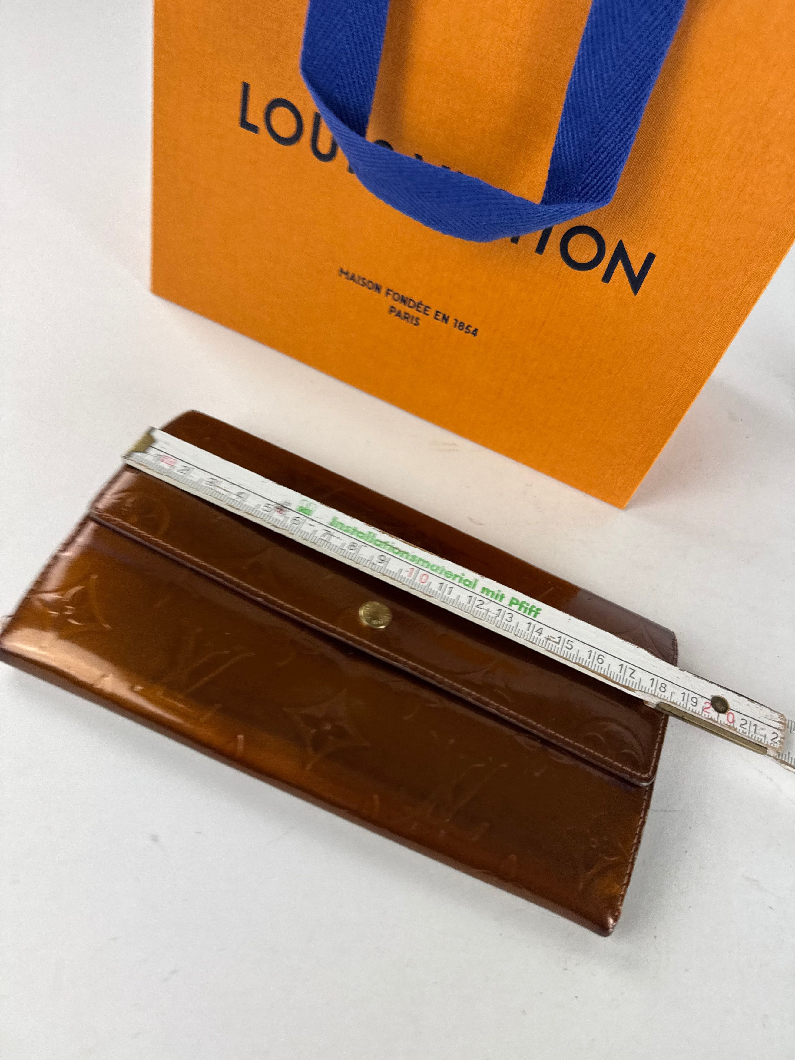 Louis Vuitton Vintage Vernis Leather Wallet Brown Size ONE SIZE - 4 Thumbnail