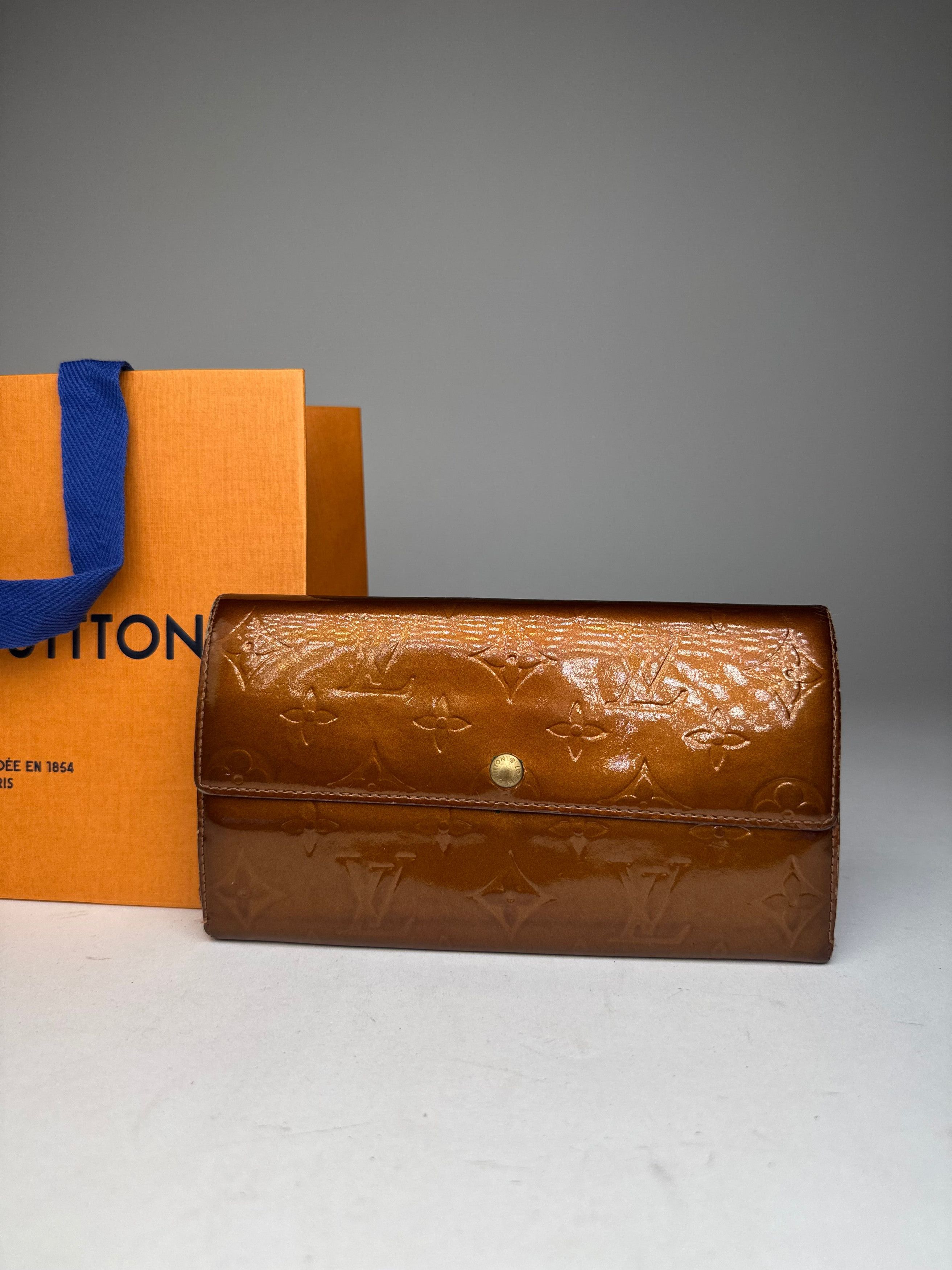 Louis Vuitton Vintage Vernis Leather Wallet Brown Size ONE SIZE - 11 Thumbnail