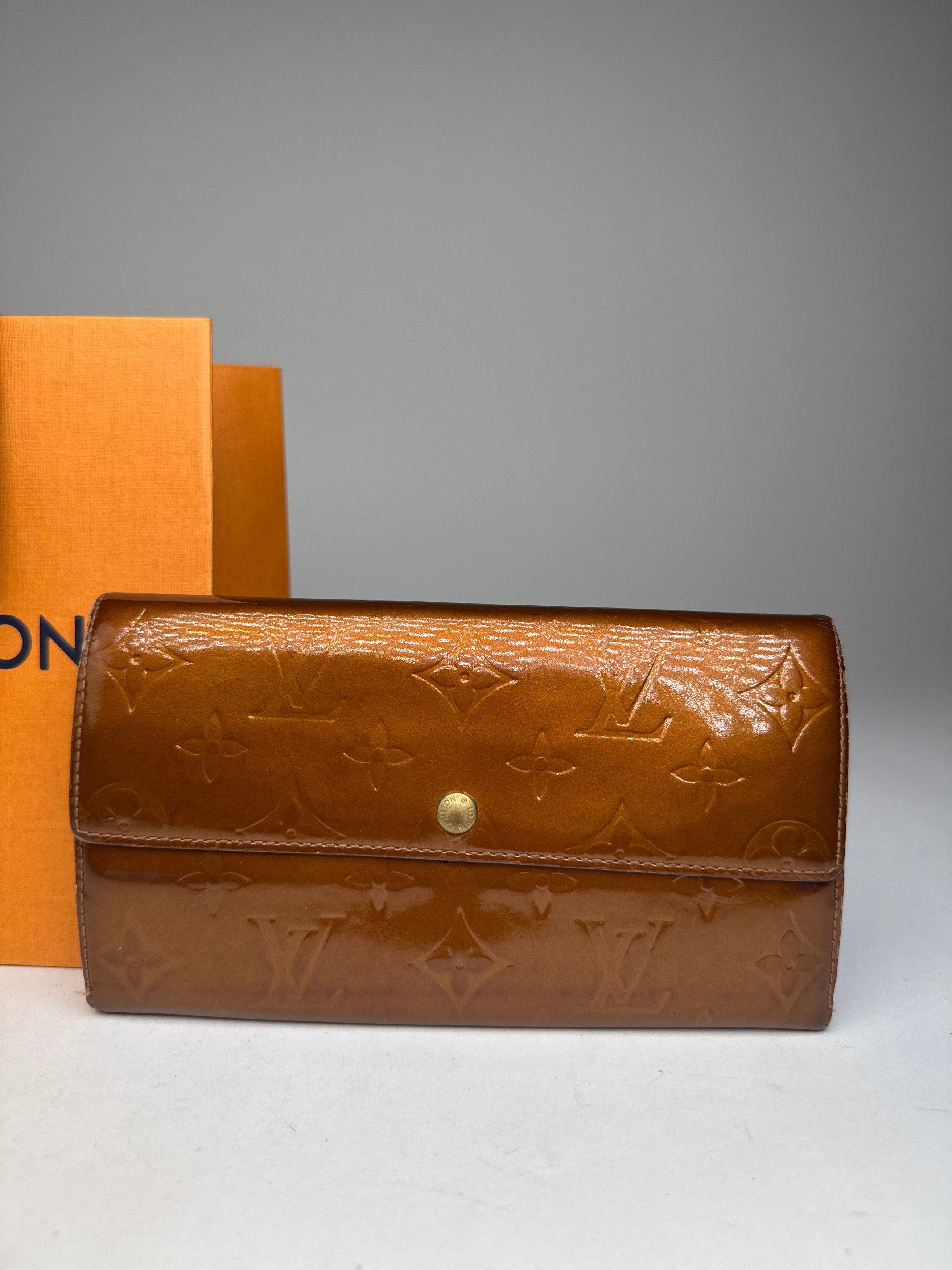 Louis Vuitton Vintage Vernis Leather Wallet Brown Size ONE SIZE - 6 Thumbnail