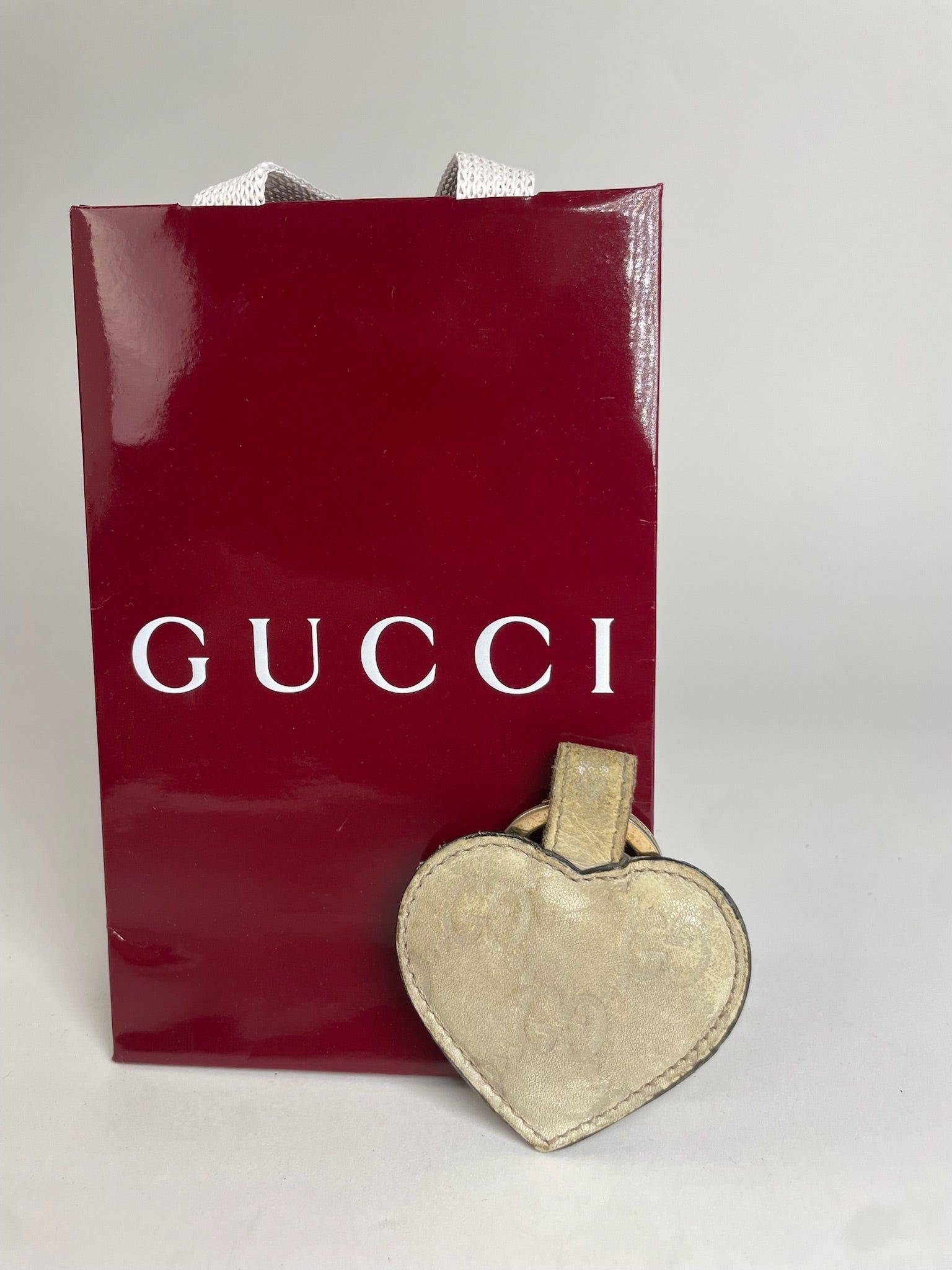 Gucci Vintage Monogram Leather Heart Key Chain Accessoire White Size ONE SIZE - 3 Thumbnail