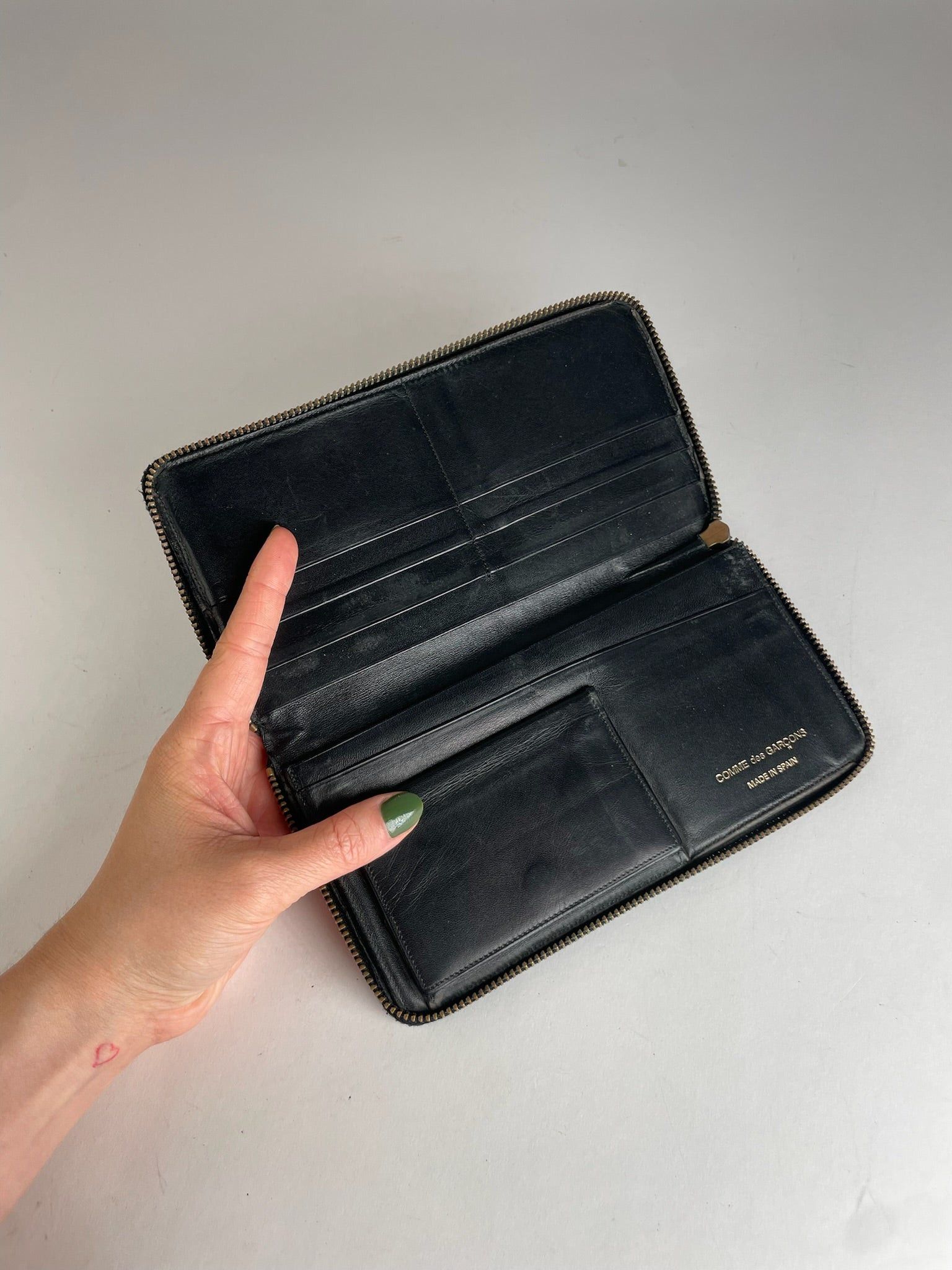 Comme des Garcons Vintage Celine Paris Snake Emblossed Leather Wallet Black Size ONE SIZE - 5 Thumbnail