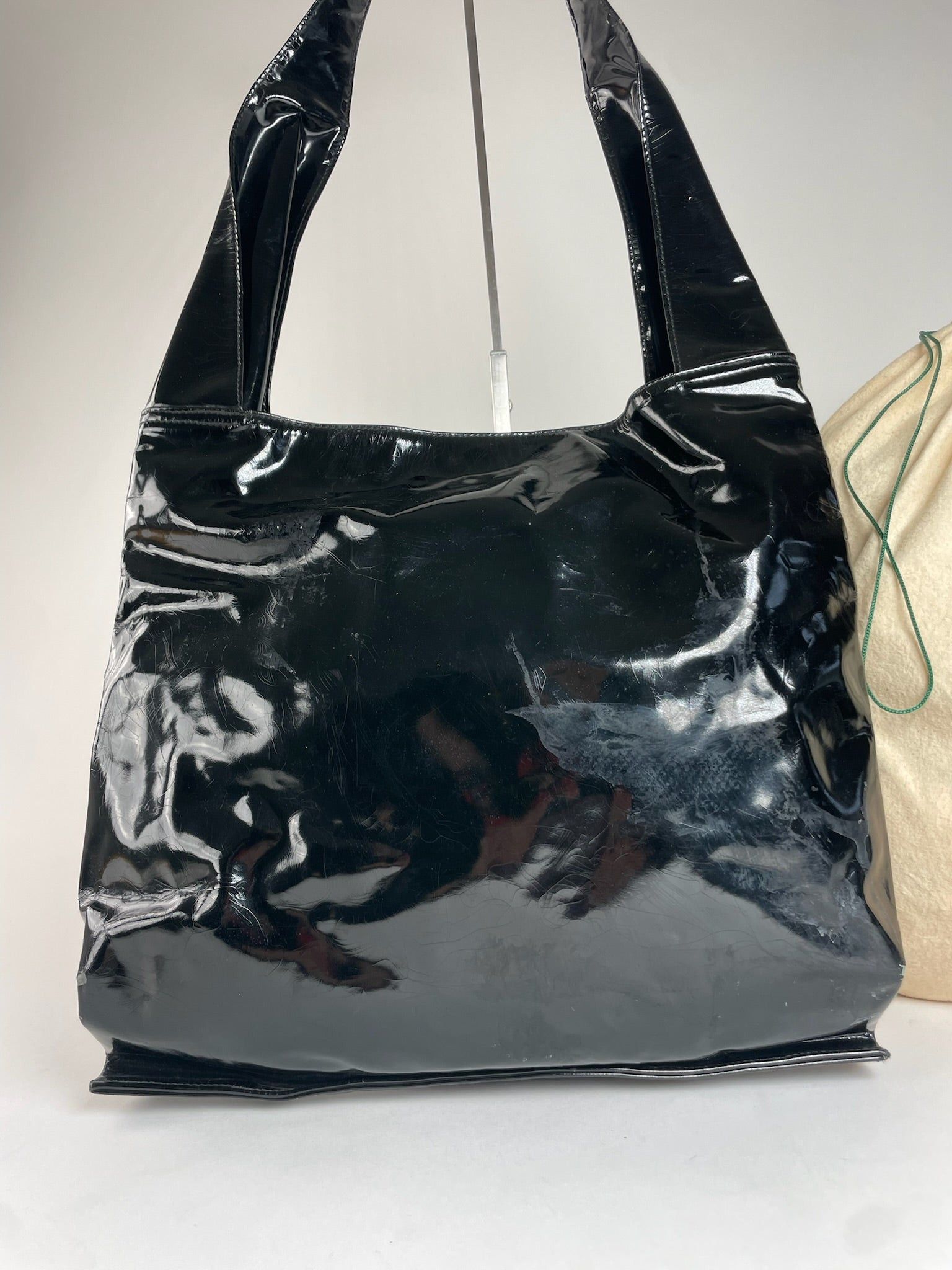 Gucci Vintage Patent Leather Handbag Black Size ONE SIZE - 11 Thumbnail