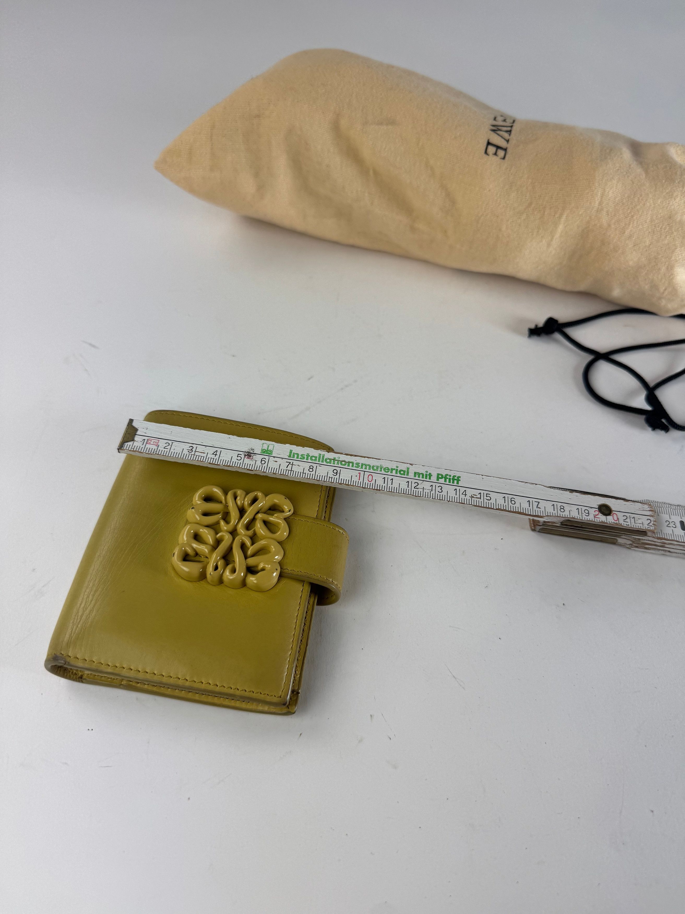 Loewe Vintage Anagram Logo Leather Wallet Yellow Size ONE SIZE - 11 Thumbnail