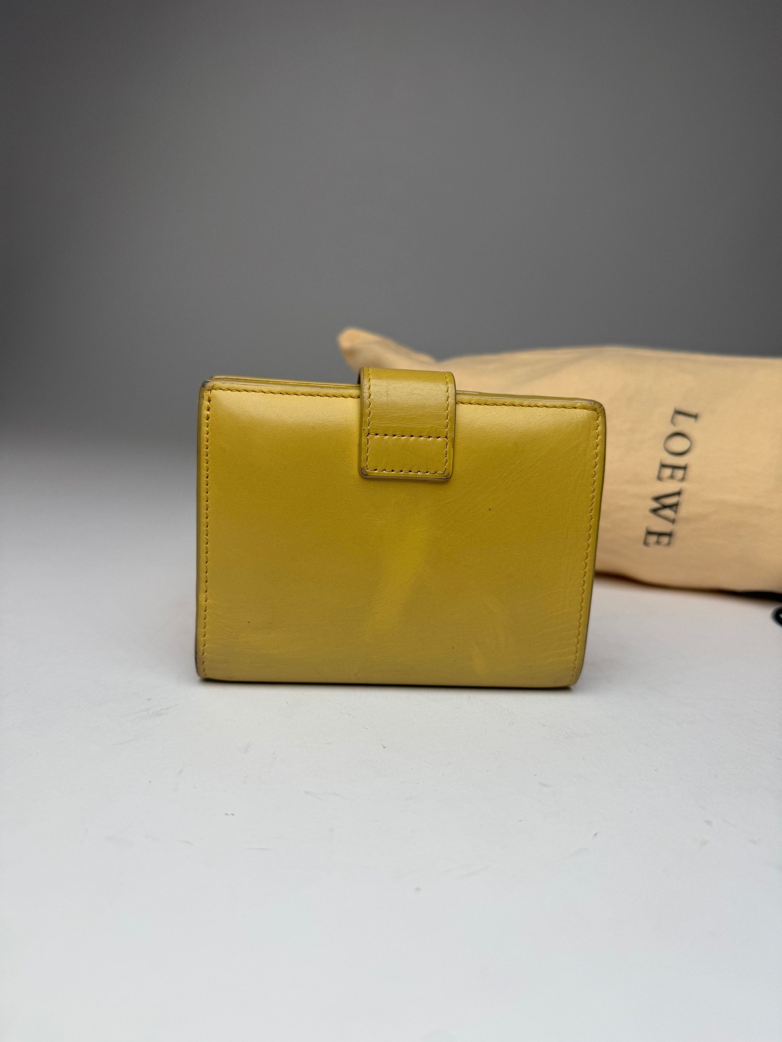 Loewe Vintage Anagram Logo Leather Wallet Yellow Size ONE SIZE - 8 Thumbnail