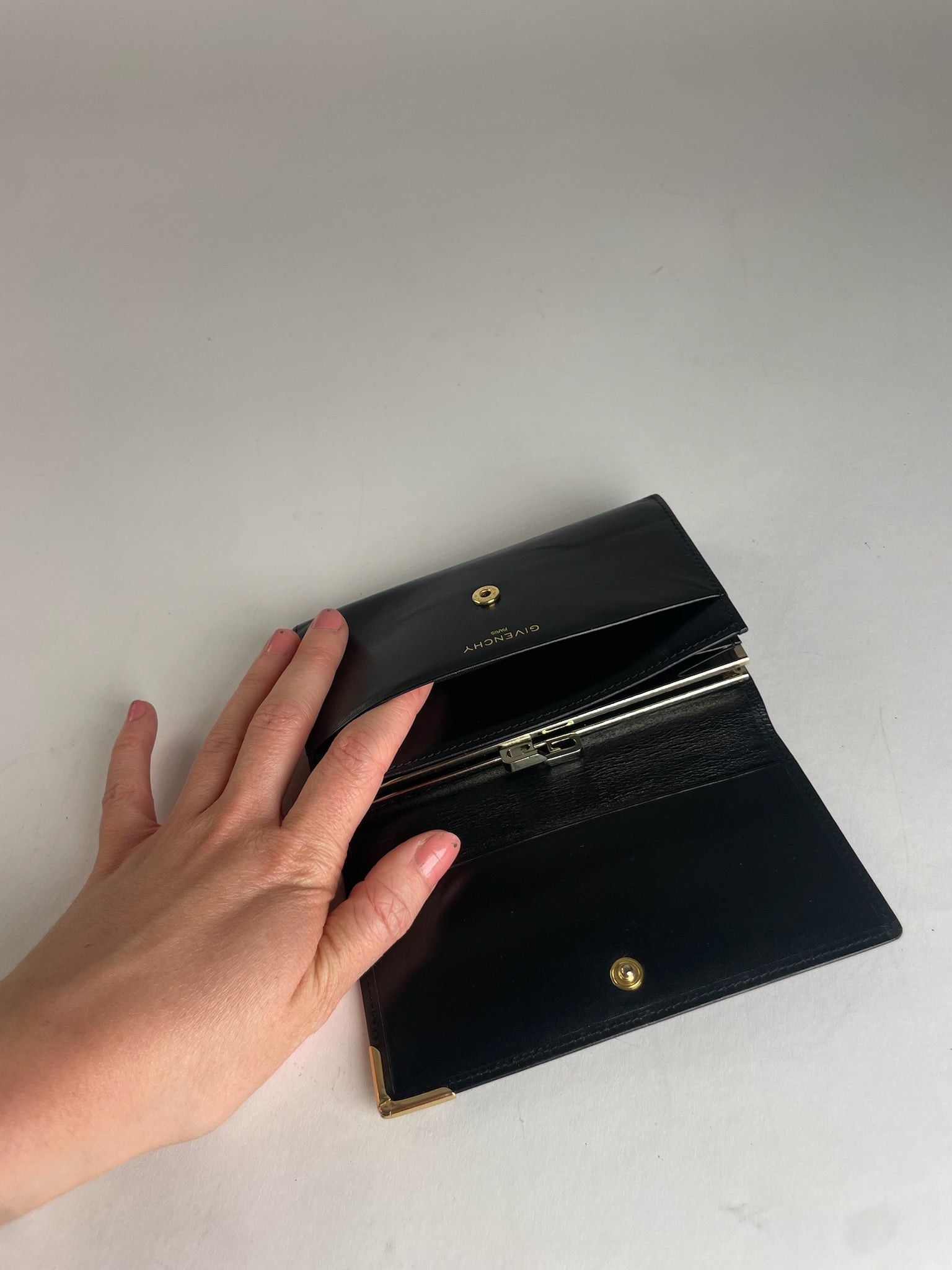 Givenchy Vintage Leather Wallet Black Size ONE SIZE - 3 Thumbnail