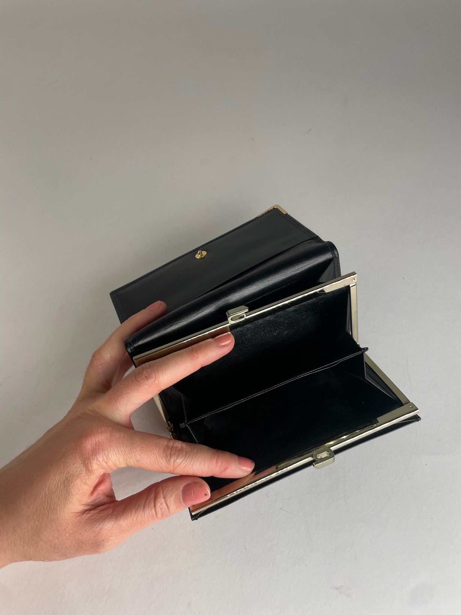 Givenchy Vintage Leather Wallet Black Size ONE SIZE - 4 Thumbnail