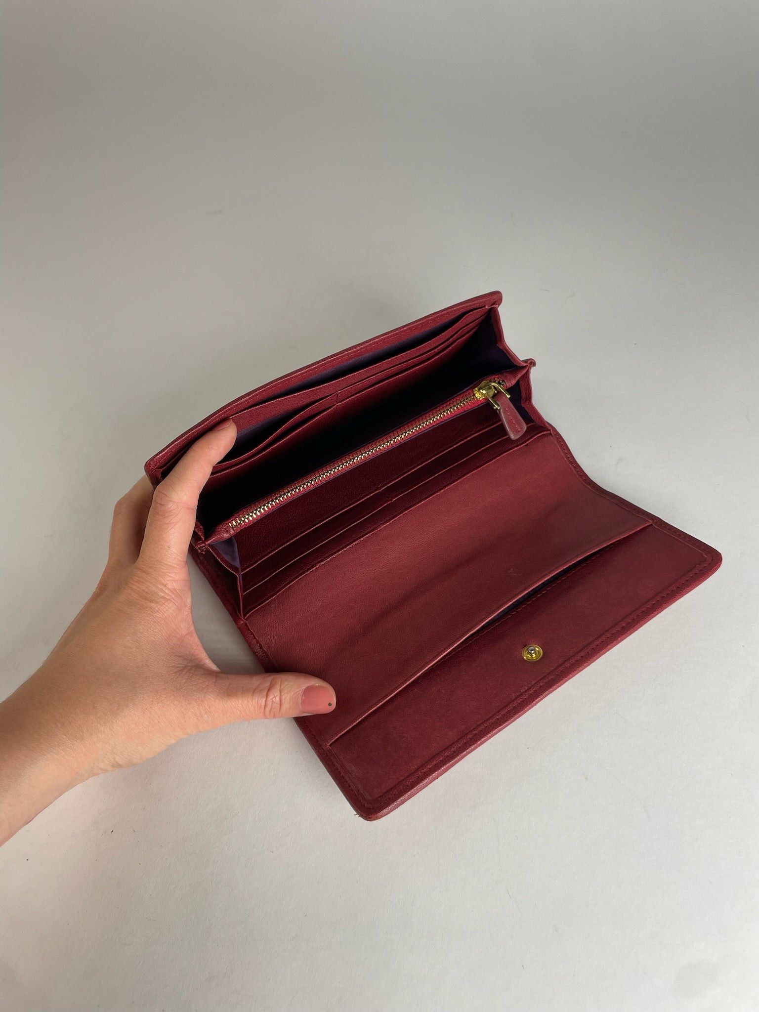Miu Miu Vintage Studded Leather Wallet Red Size ONE SIZE - 4 Thumbnail