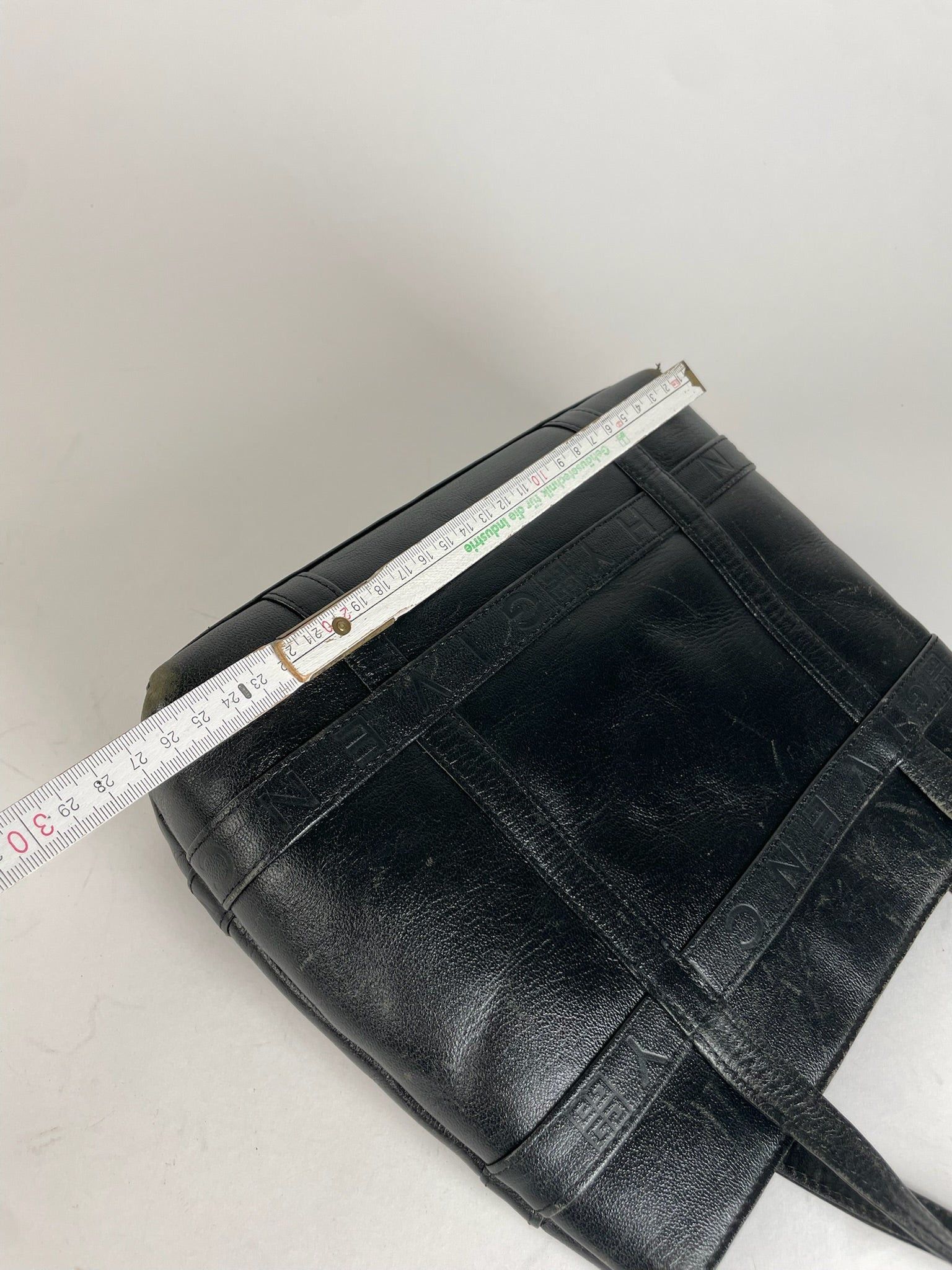 Givenchy Vintage Leather Handbag Black Size ONE SIZE - 10 Thumbnail