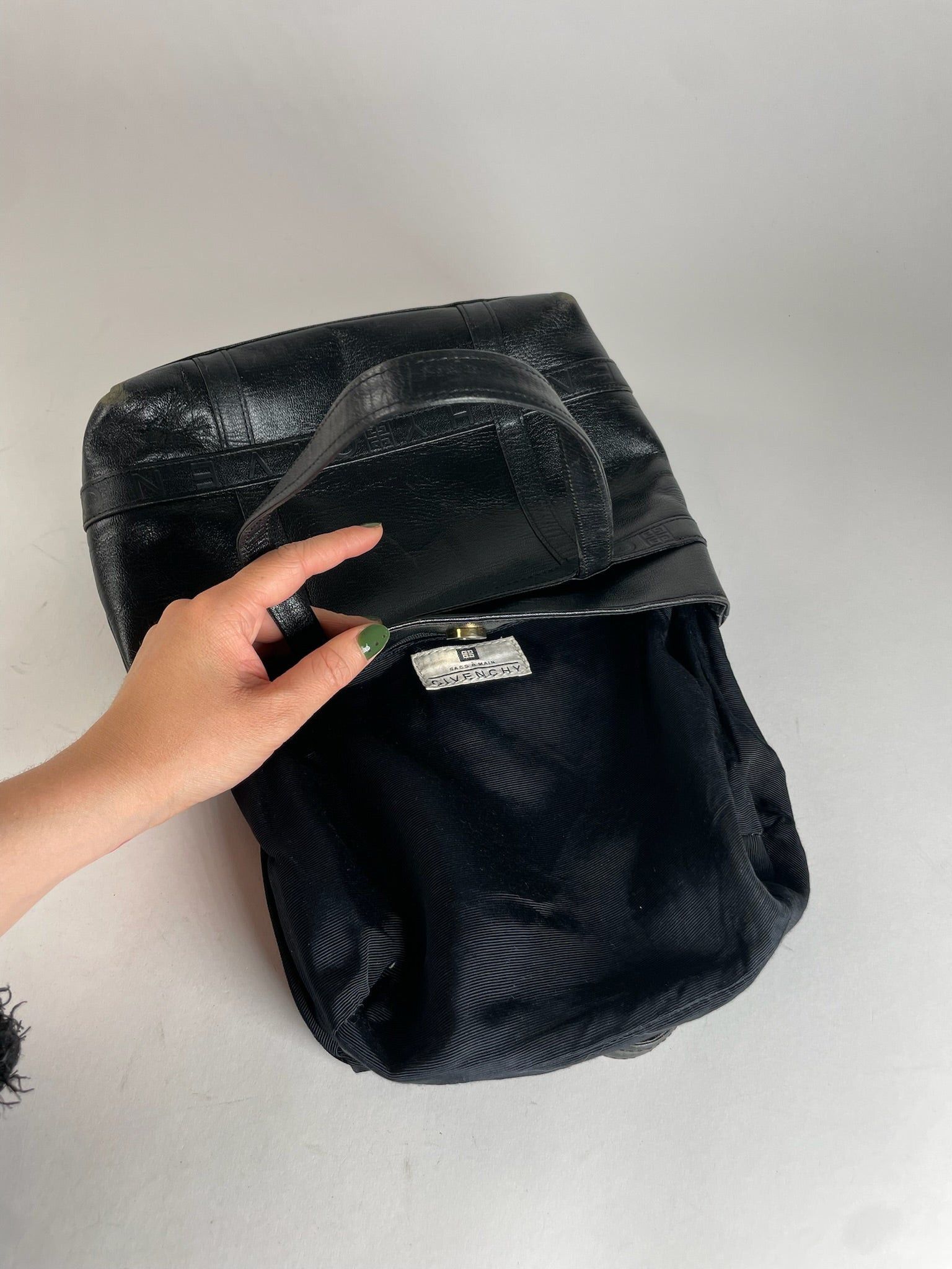 Givenchy Vintage Leather Handbag Black Size ONE SIZE - 3 Thumbnail
