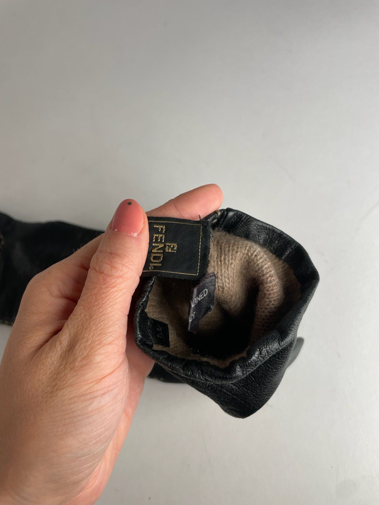 Fendi Vintage Leather Gloves Black Size ONE SIZE - 5 Thumbnail