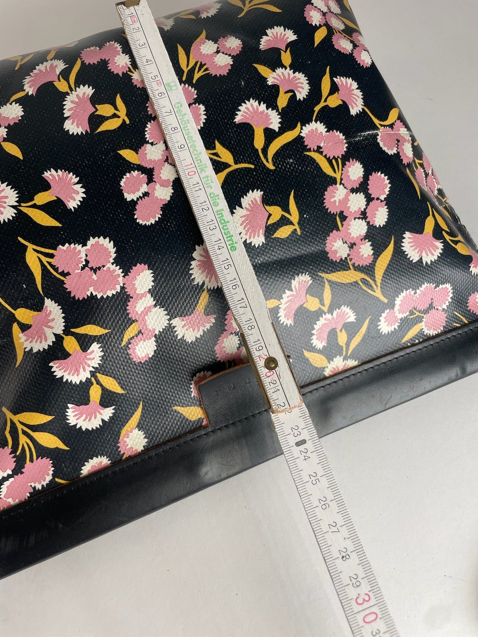 Marni Vintage Floral Leather Clutch Black Pink Green Size ONE SIZE - 12 Thumbnail