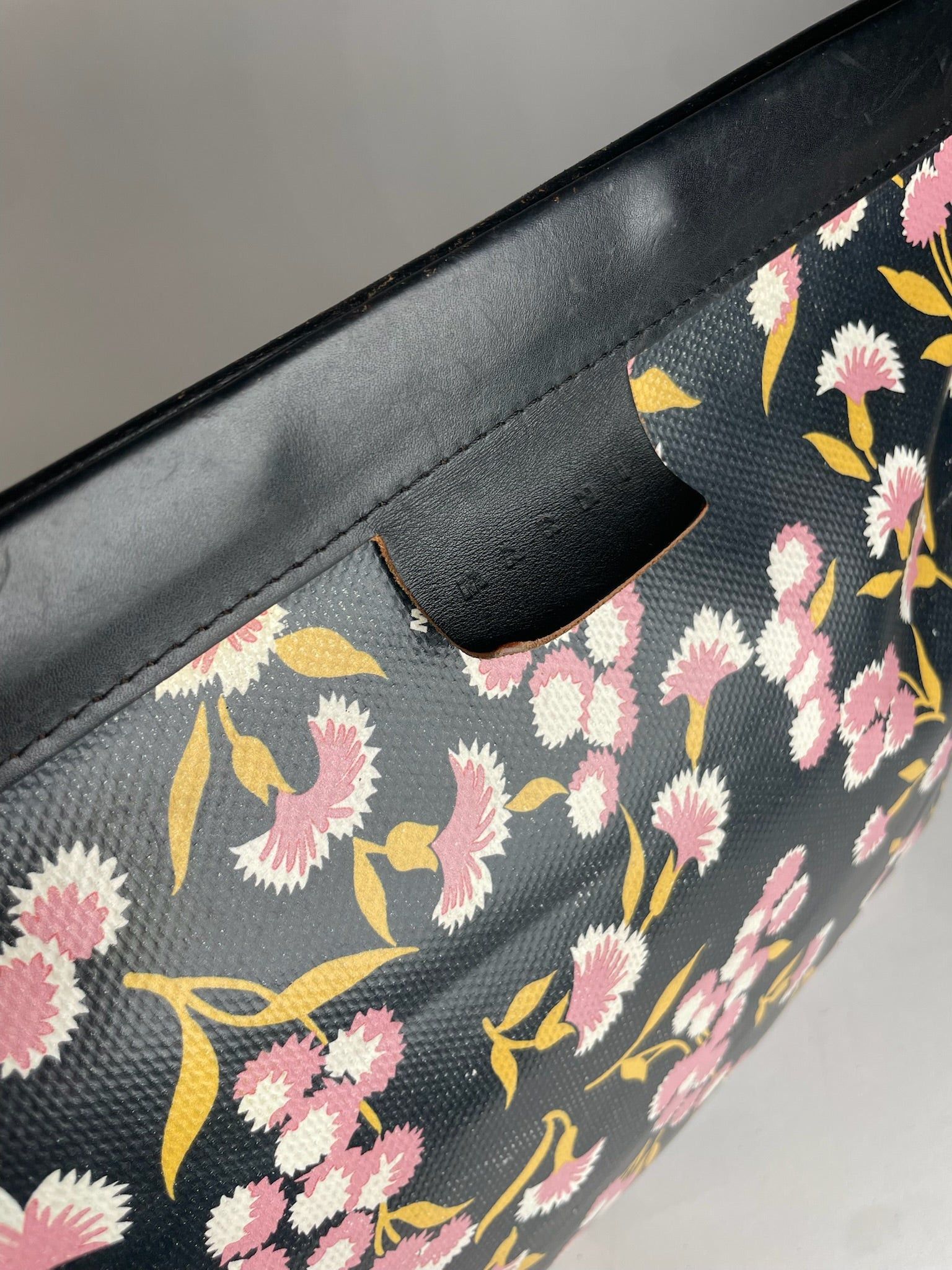 Marni Vintage Floral Leather Clutch Black Pink Green Size ONE SIZE - 8 Thumbnail