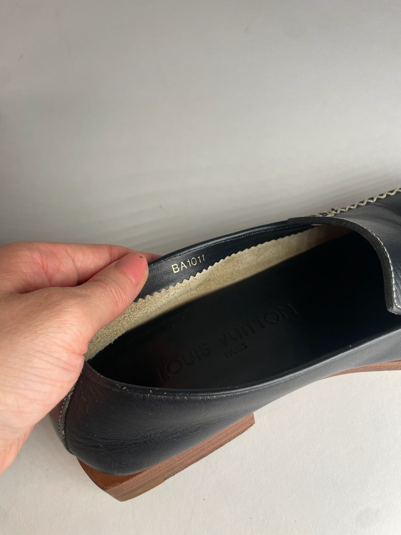 Louis Vuitton Vintage Leather Loafer Black EU35,5 Size US 4.5 / IT 34.5 - 8 Thumbnail