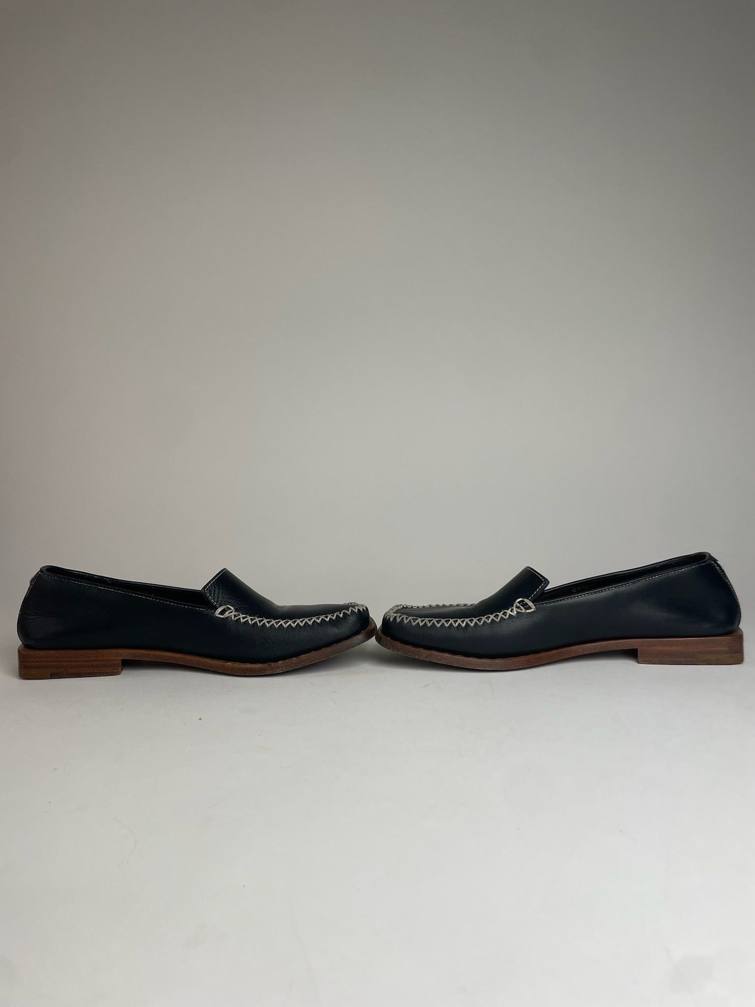Louis Vuitton Vintage Leather Loafer Black EU35,5 Size US 4.5 / IT 34.5 - 10 Thumbnail