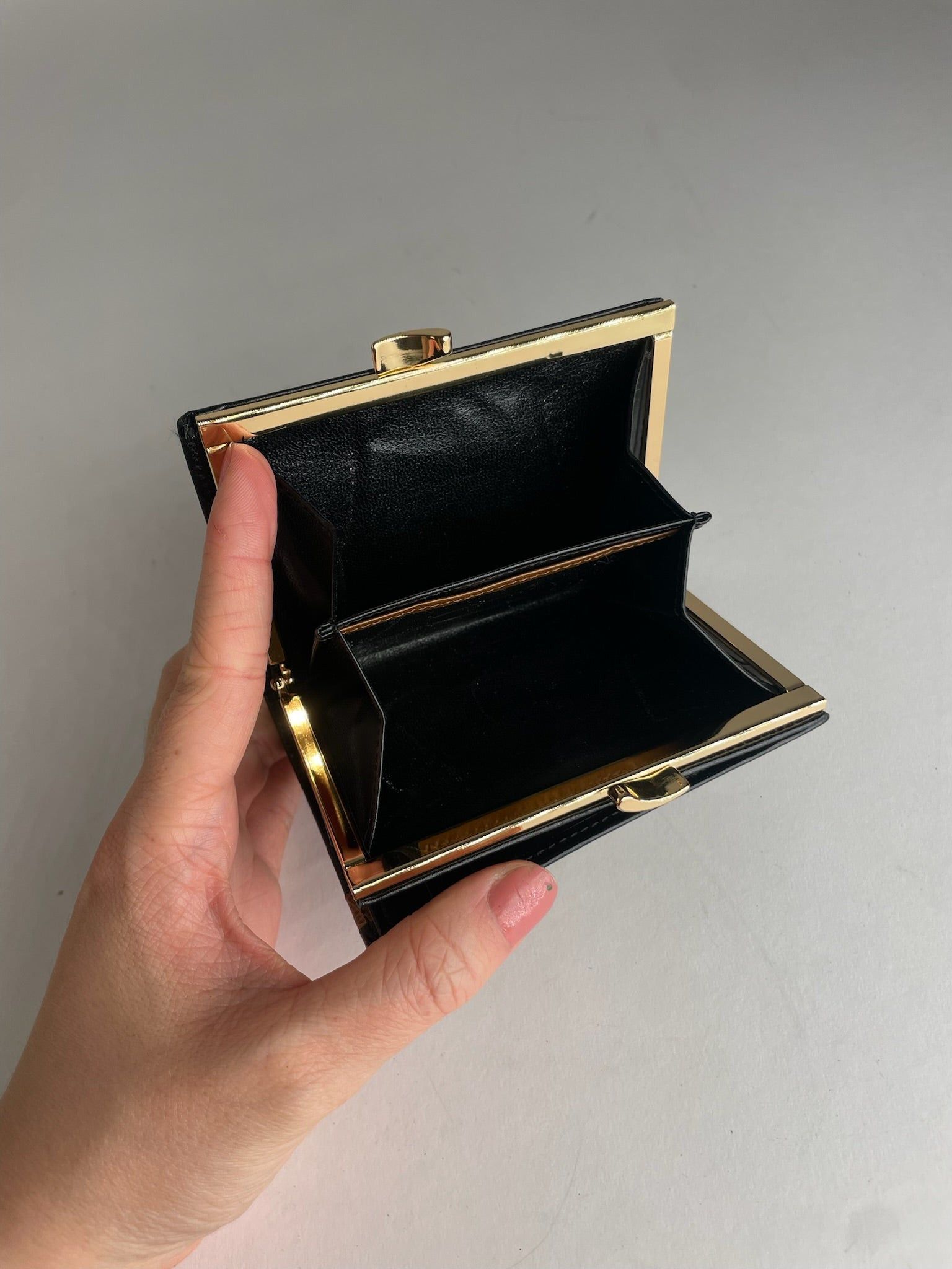 Givenchy Vintage Snake Emblossed Leather Wallet Black Brown Size ONE SIZE - 3 Thumbnail