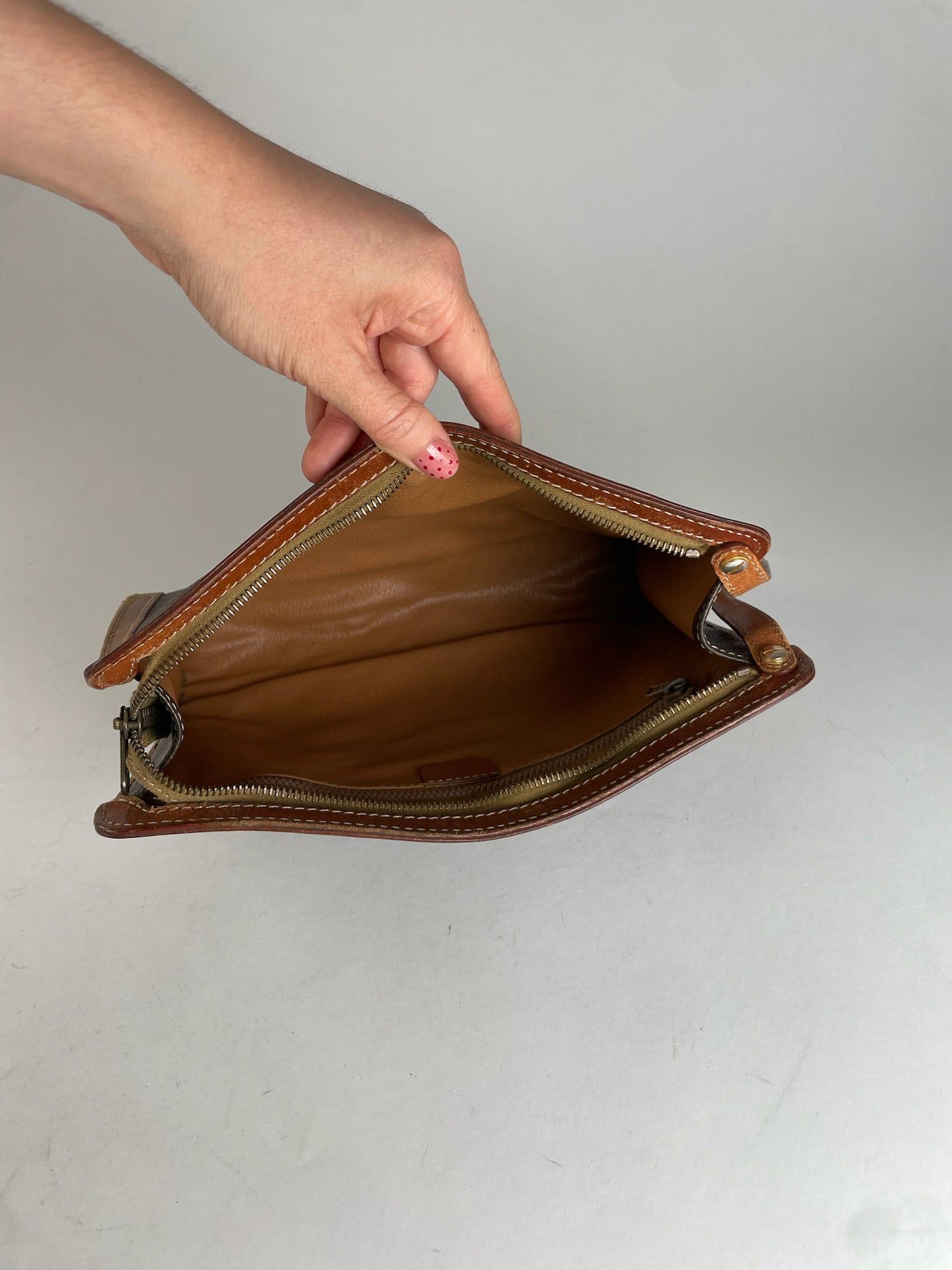 Celine Vintage Paris Triomphe Monogram Leather Clutch Brown Size ONE SIZE - 3 Thumbnail