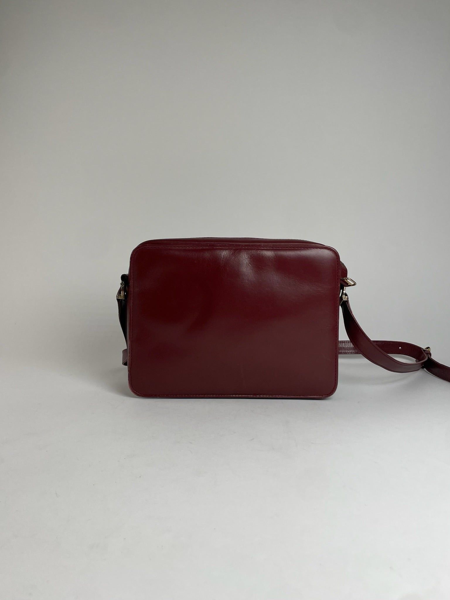 Cartier Vintage Leather Logo Shoulder Bag Burgundy Size ONE SIZE - 2 Thumbnail