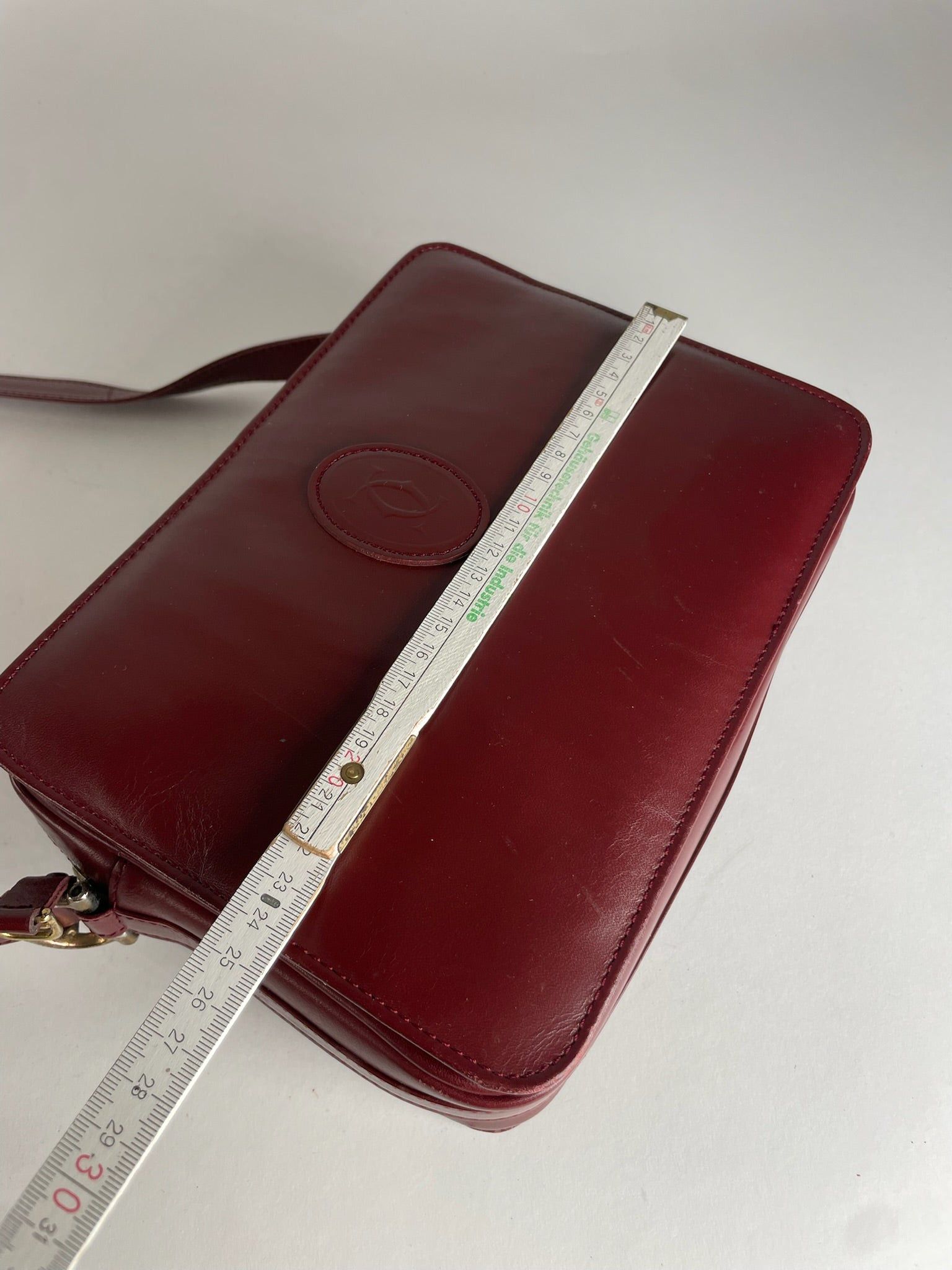 Cartier Vintage Leather Logo Shoulder Bag Burgundy Size ONE SIZE - 13 Thumbnail