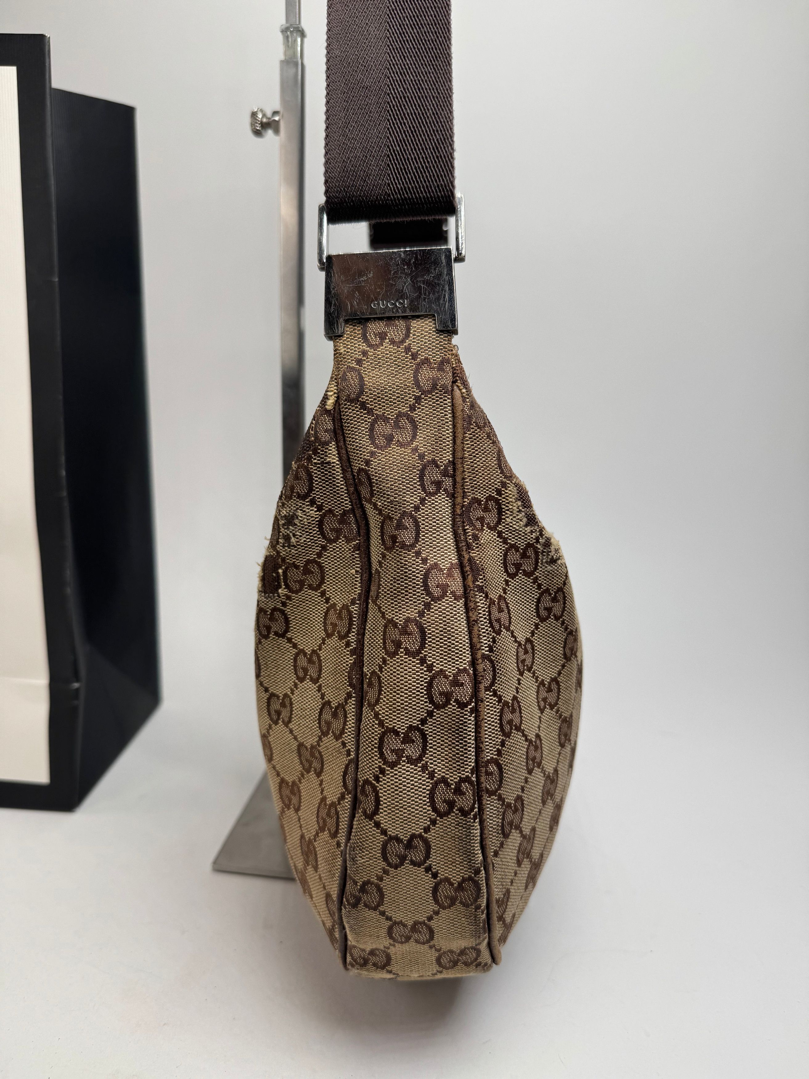 Gucci Vintage Multiway Monogram Croissant Bag Beige Brown Size ONE SIZE - 9 Thumbnail