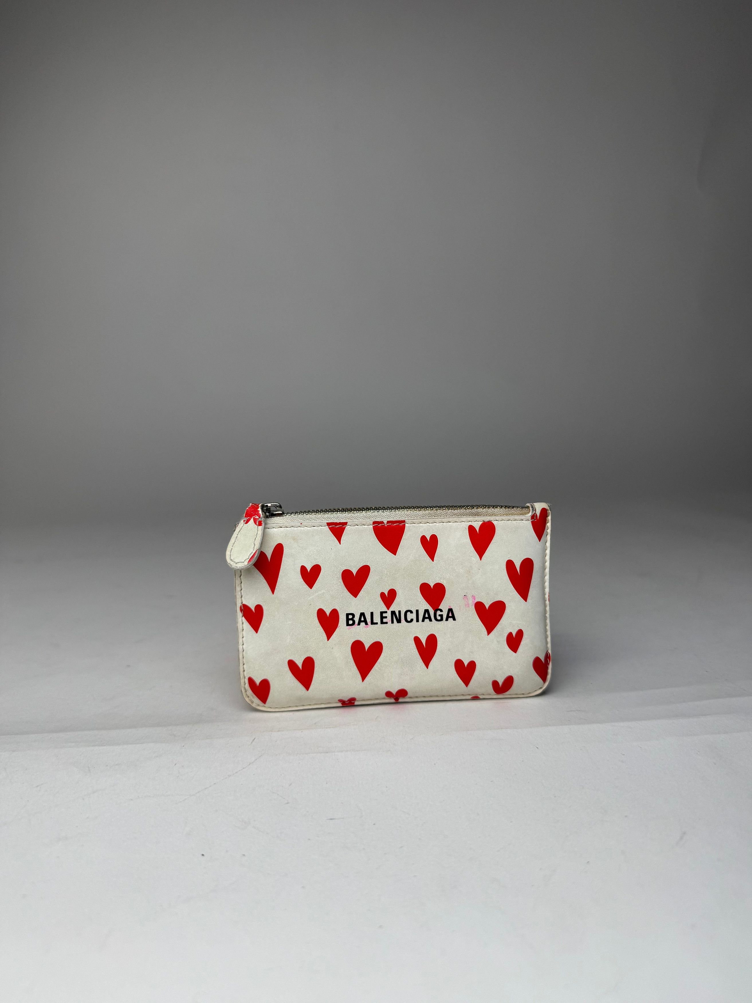 Balenciaga Vintage Heart Emblossed Leather Card Holder White Red Size ONE SIZE - 8 Thumbnail