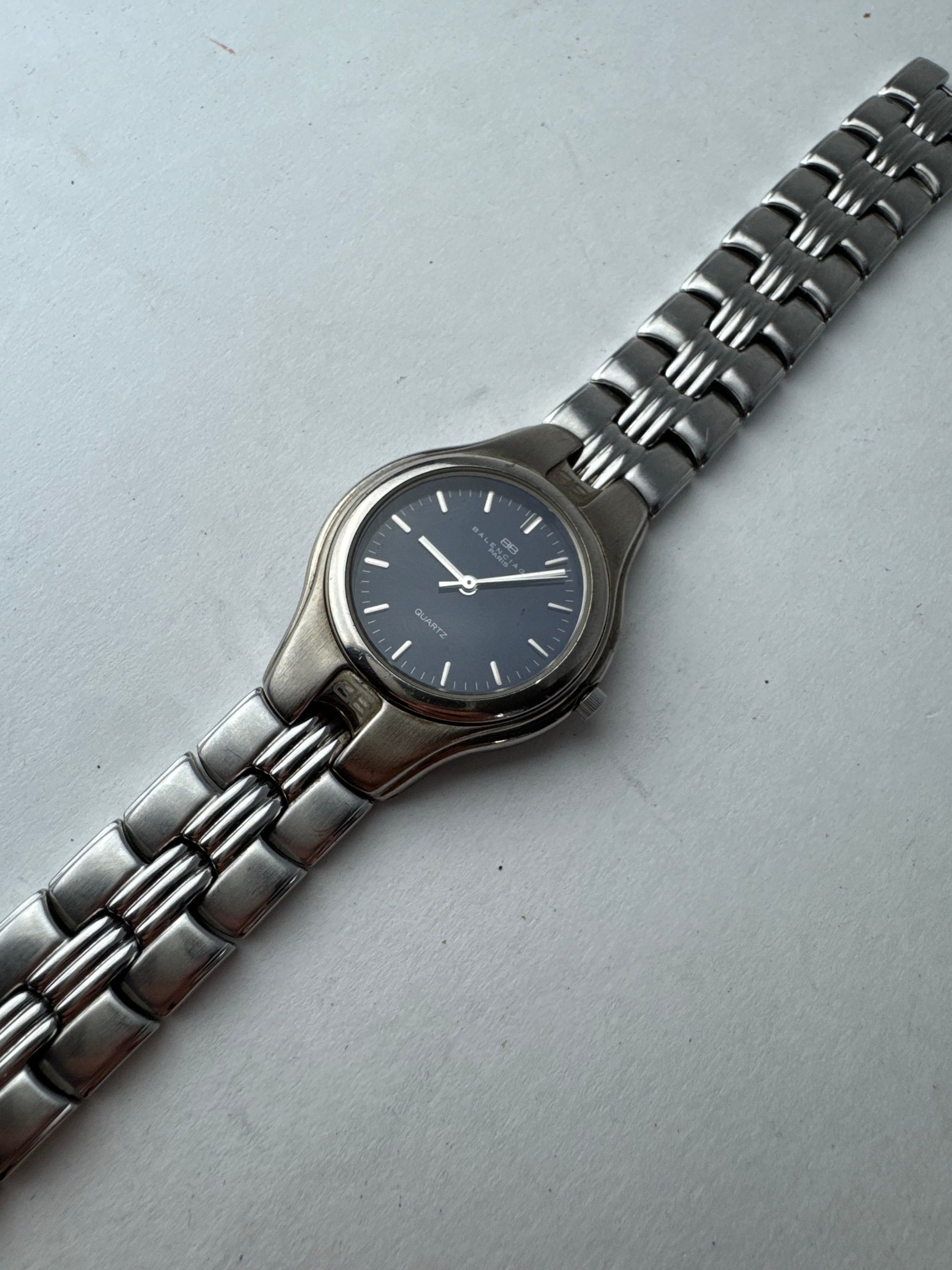 Balenciaga Vintage Metal Quartz Watch Silver Navy Size ONE SIZE - 2 Thumbnail