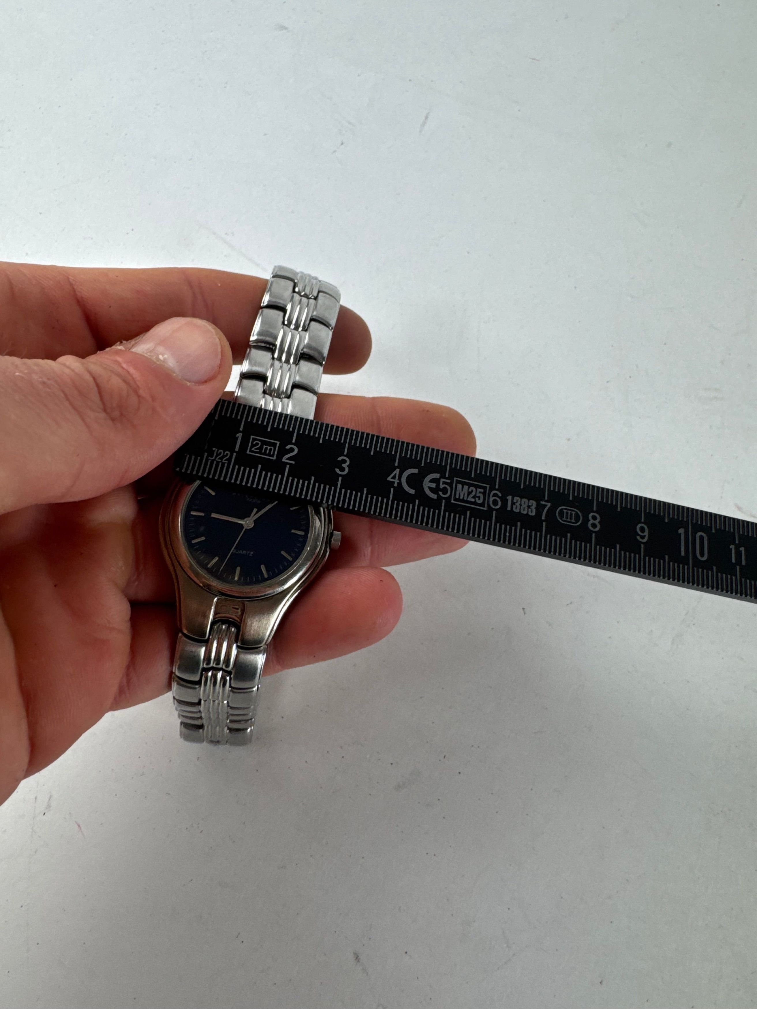 Balenciaga Vintage Metal Quartz Watch Silver Navy Size ONE SIZE - 8 Thumbnail