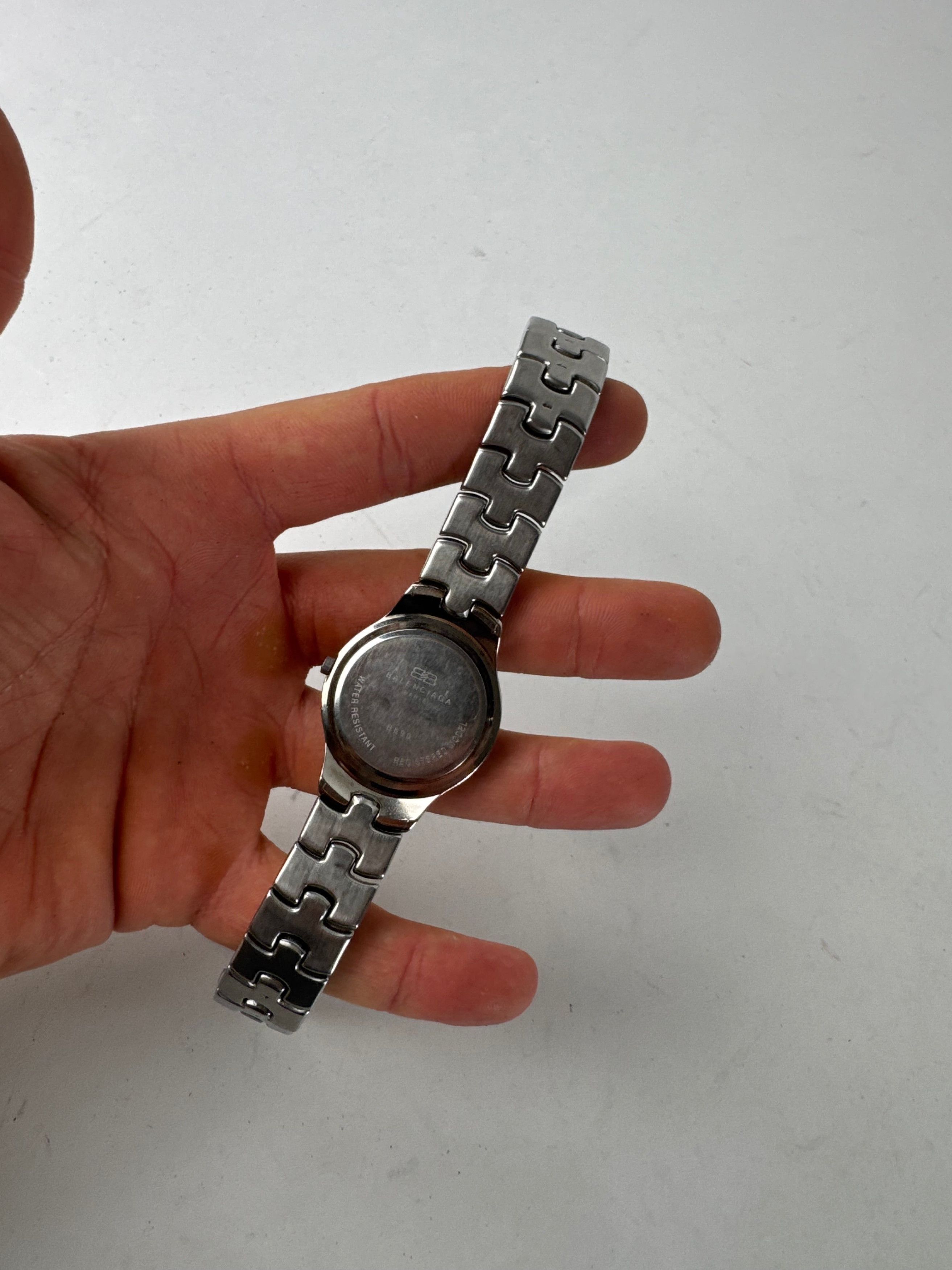 Balenciaga Vintage Metal Quartz Watch Silver Navy Size ONE SIZE - 7 Thumbnail